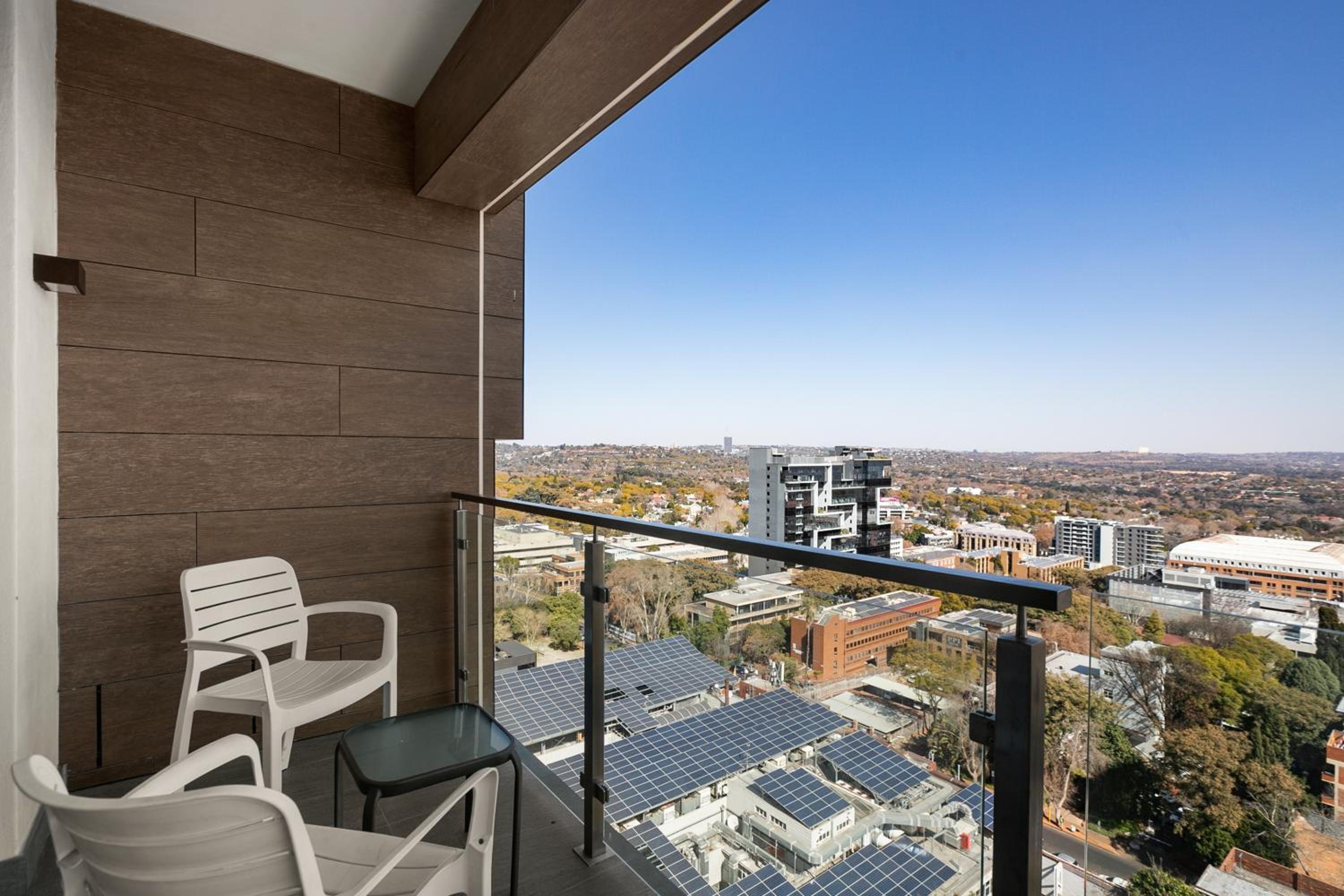 Easy Stay - The Tyrwhitt Rosebank