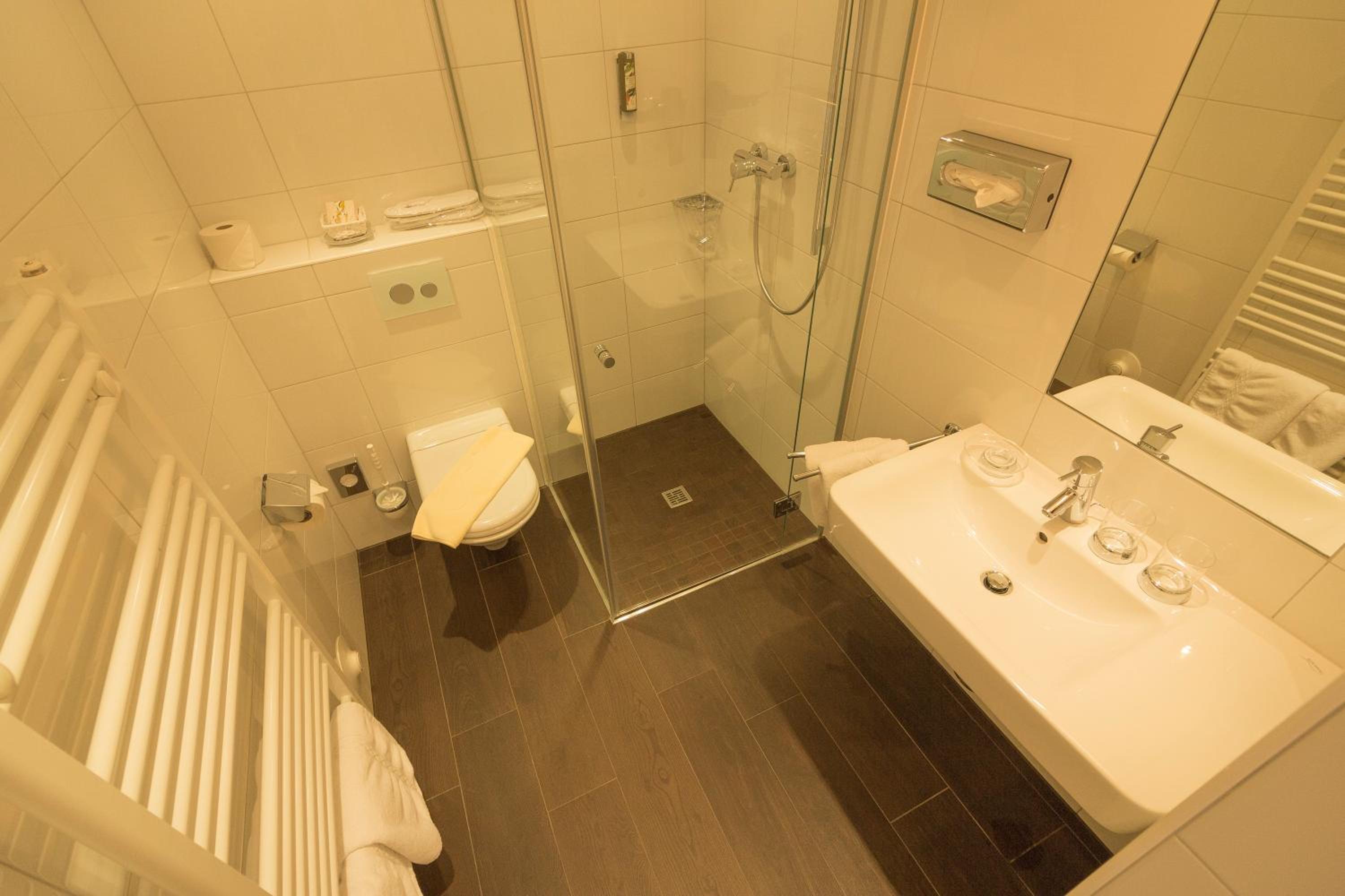Photo 47