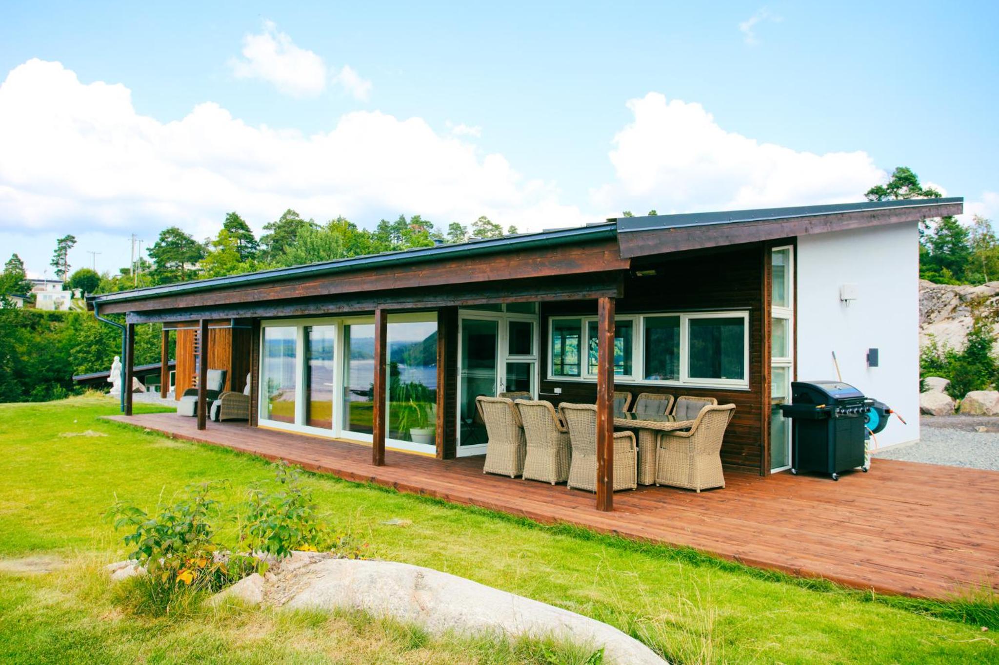 Modern cabin with a panoramic view of the Oslo Fjord view 2
