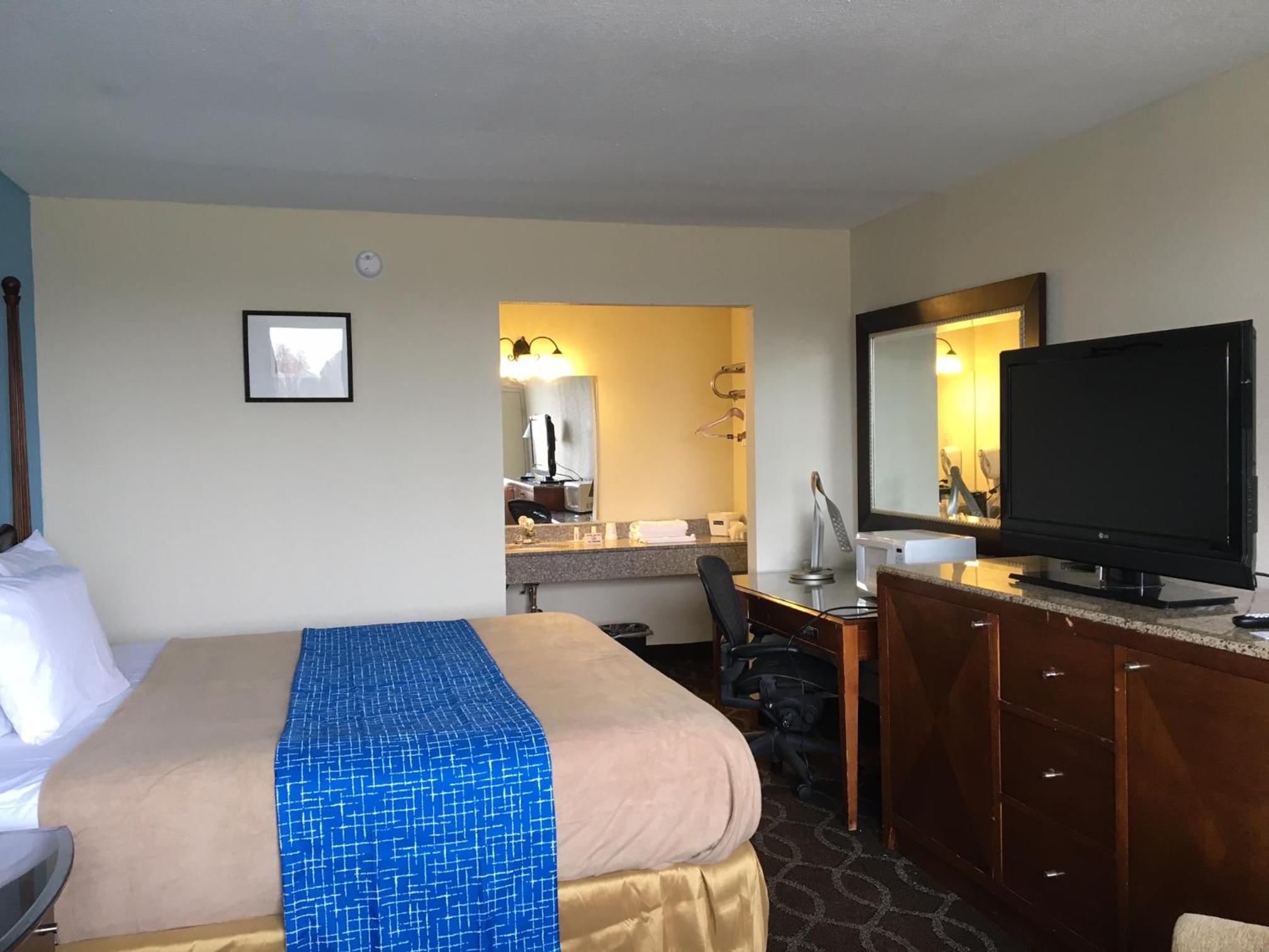 Sikeston Vacations - Travel Inn - Property Image 2
