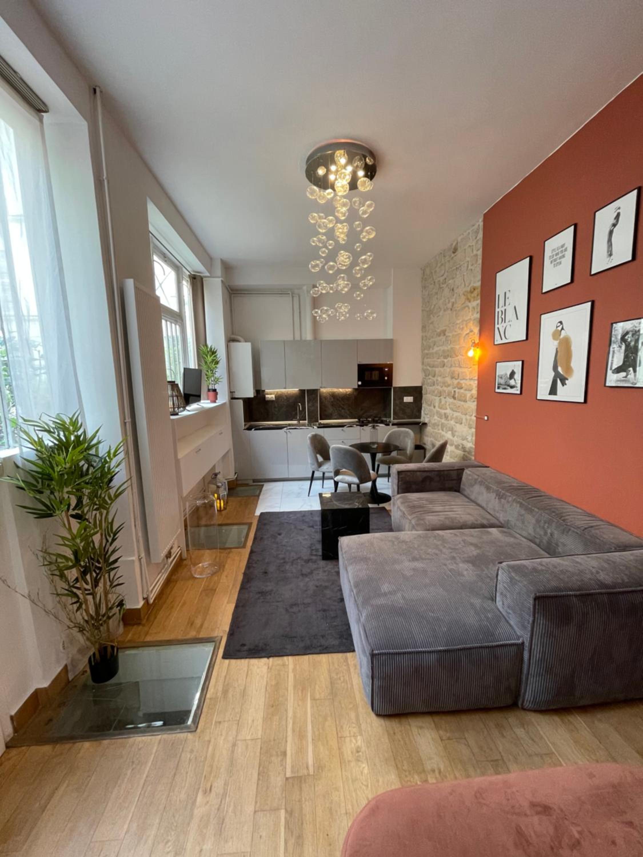 Canal Saint Martin apartments