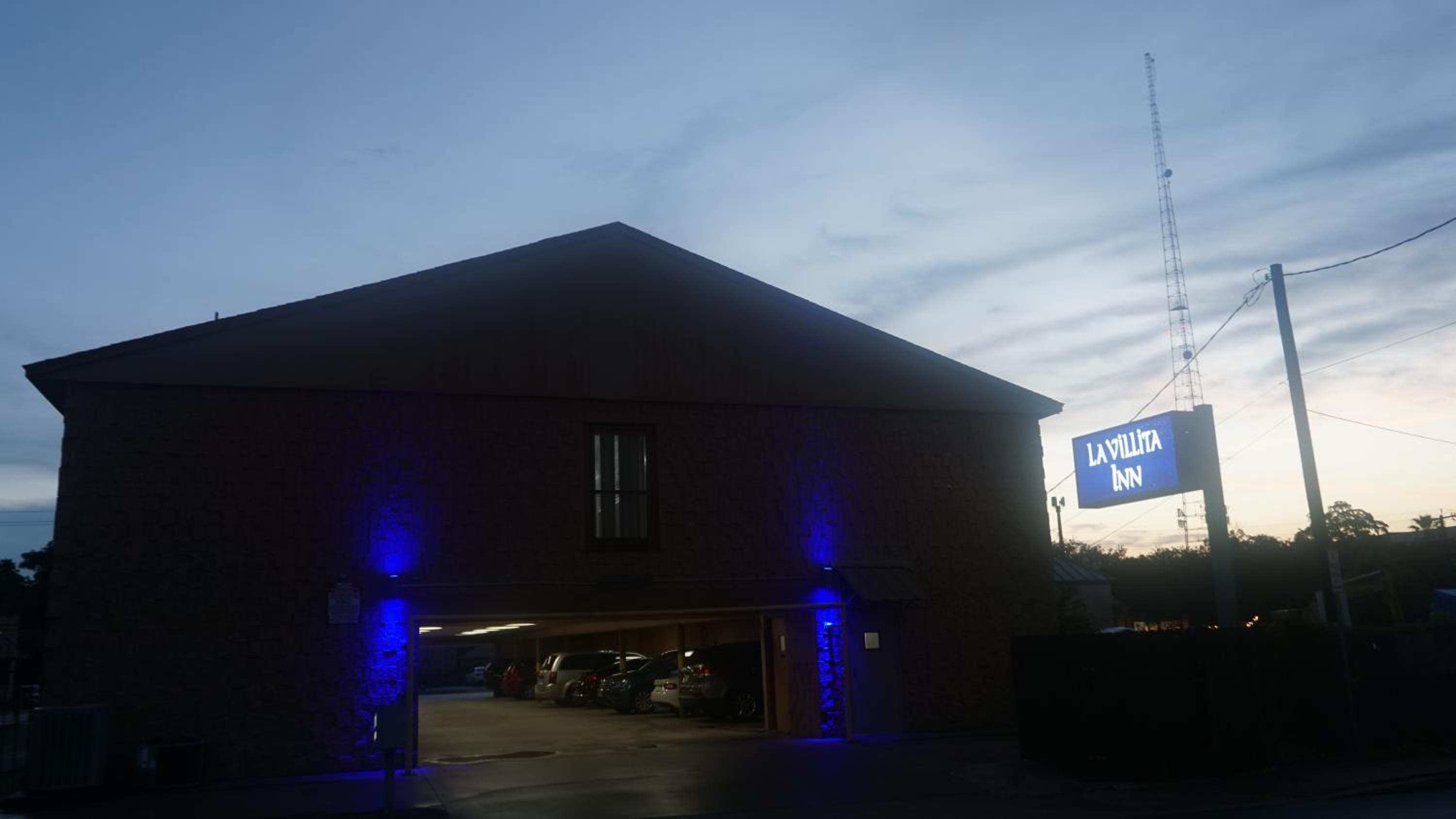 La Villita Inn