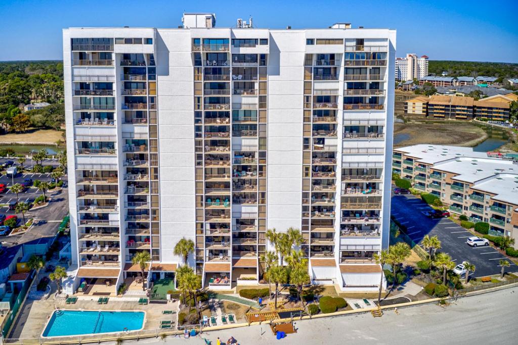 oceanfront at brigadune best price in building and awesome oceanfront views view 4