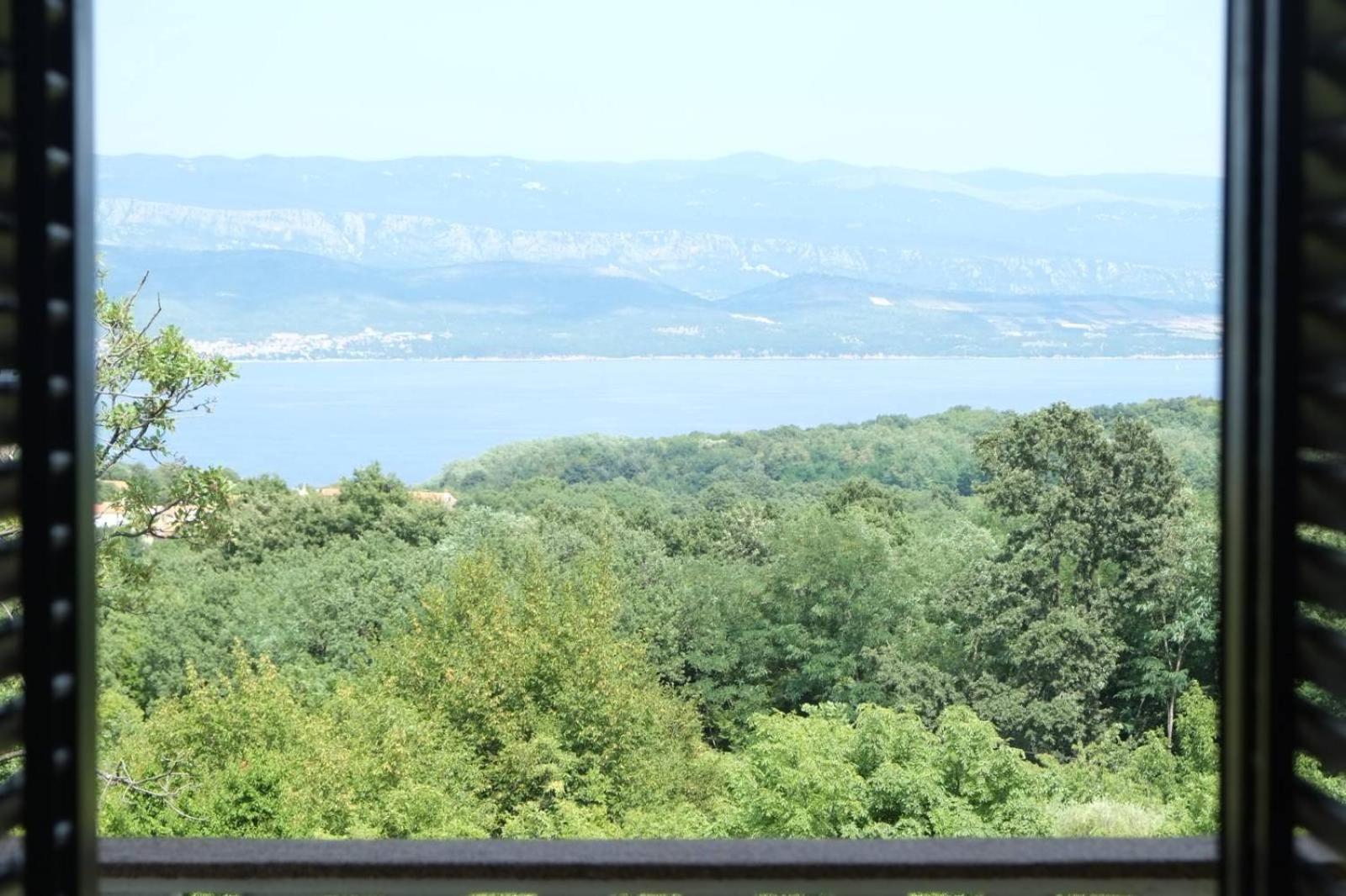 Hilltop Villa Risika view 5