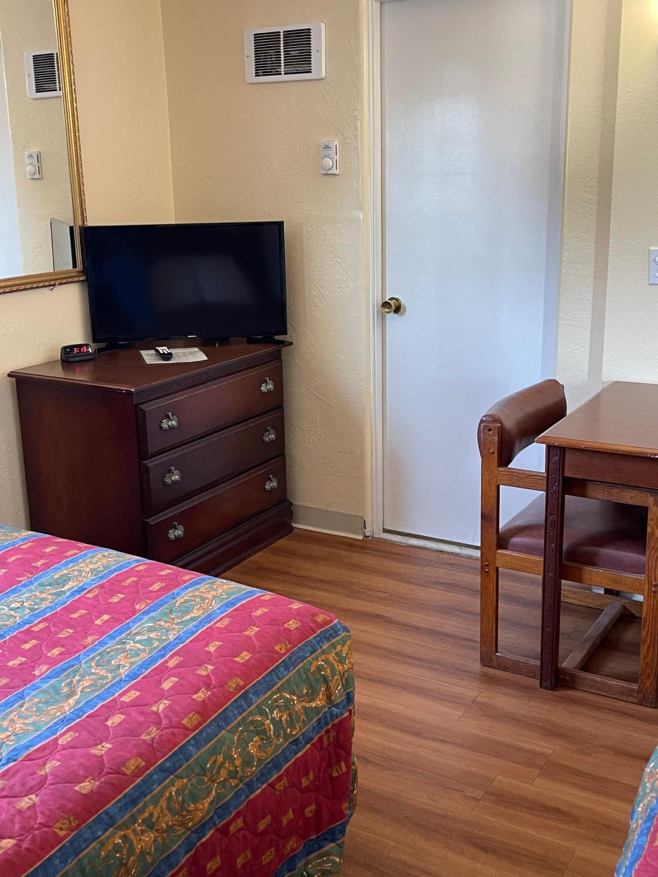 Villa West Motel