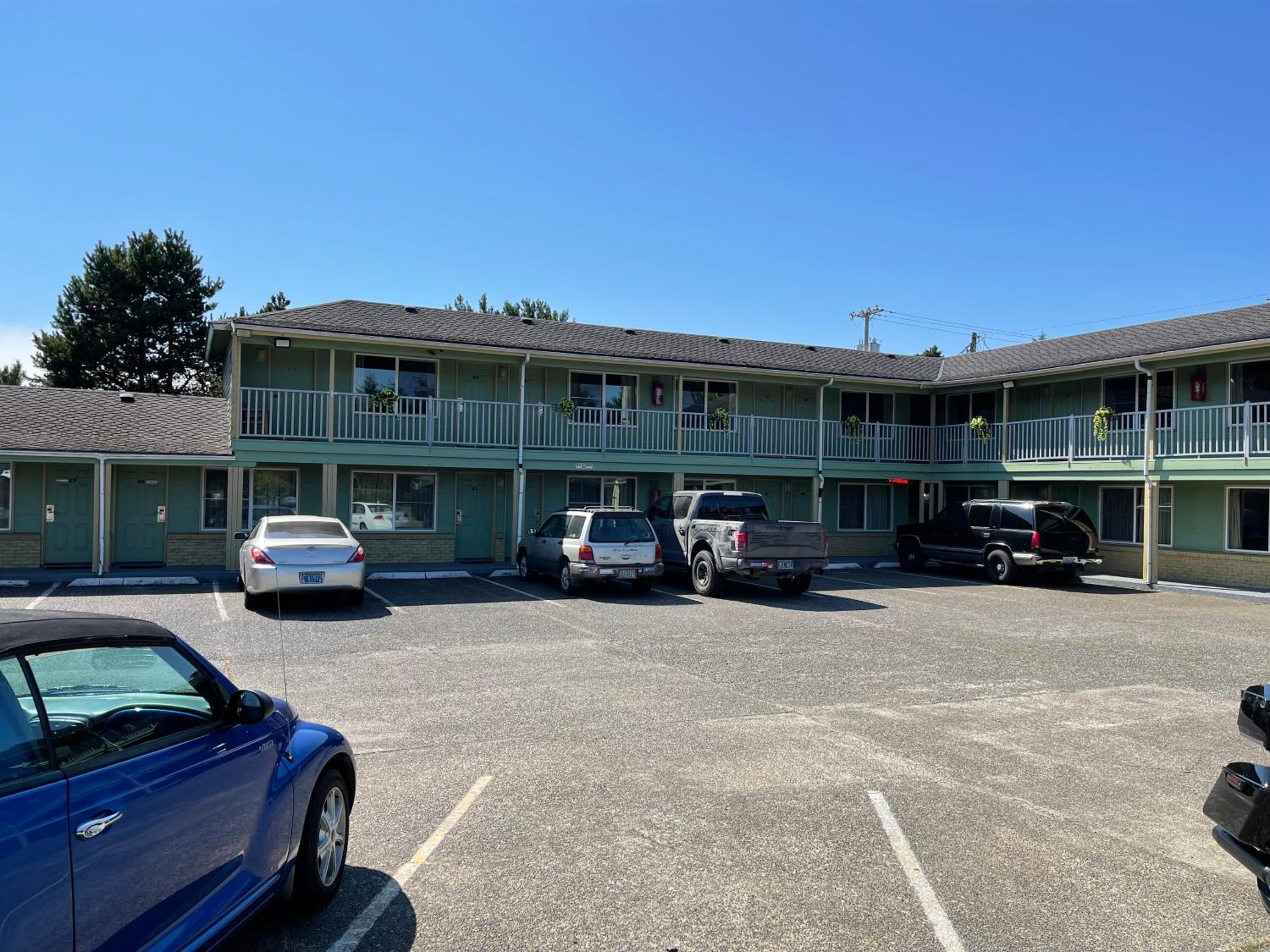 Villa West Motel