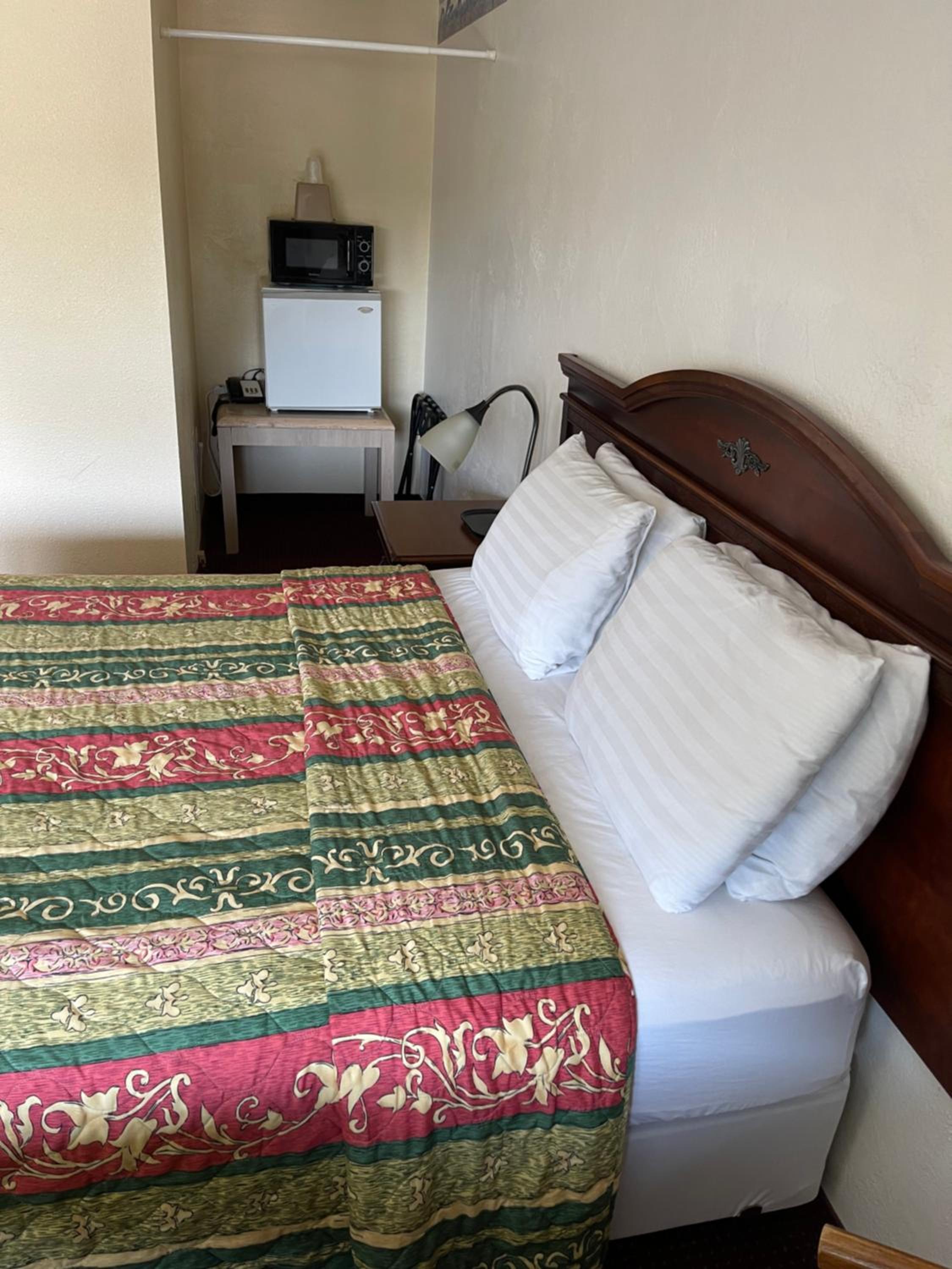 Villa West Motel