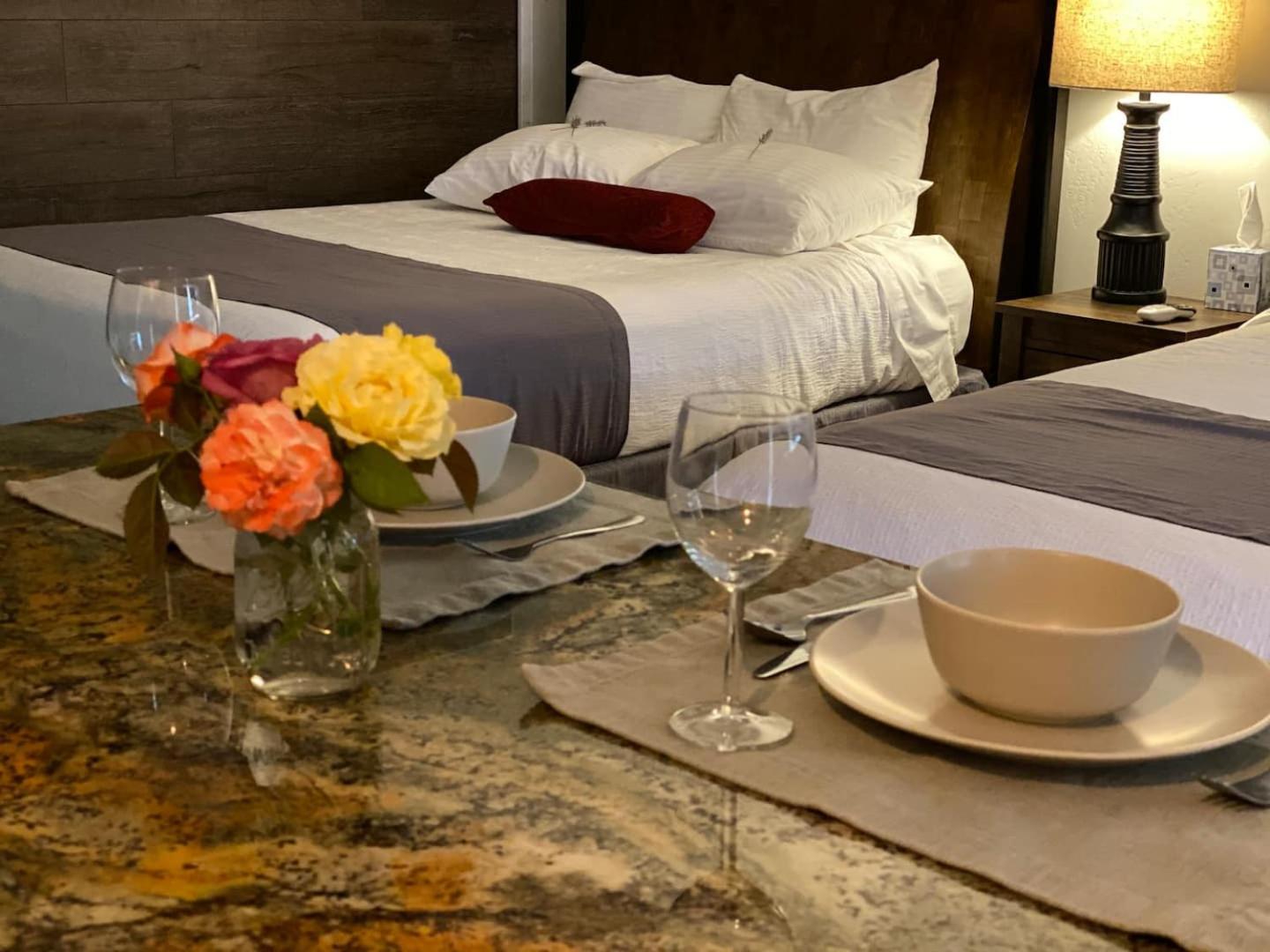 Kanab Vacations - The Flagstone Boutique Inn  Suites - Property Image 13