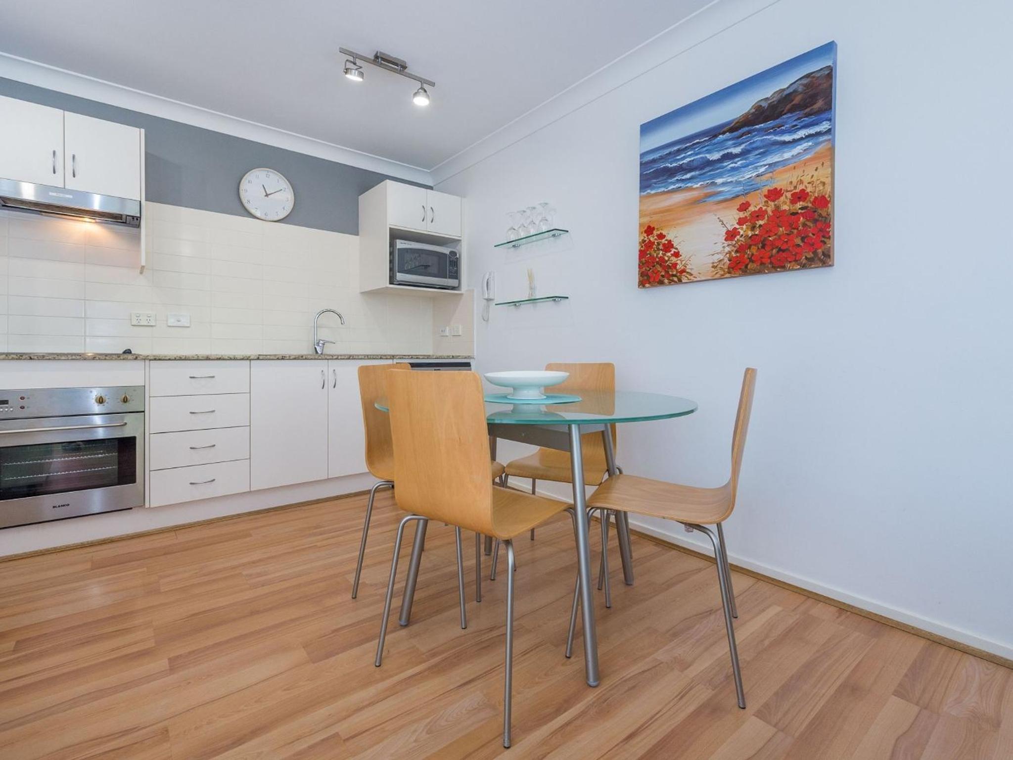 Shoal Bay Beach Apartments 18 fantastic air conditioned unit with a pool and lift view 5