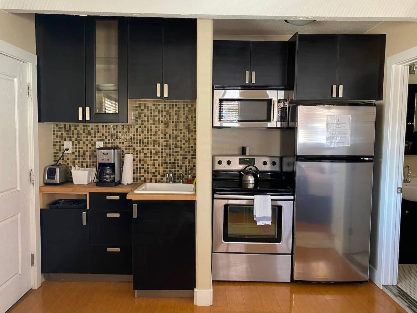 Kanab Vacations - The Flagstone Boutique Inn  Suites - Property Image 4