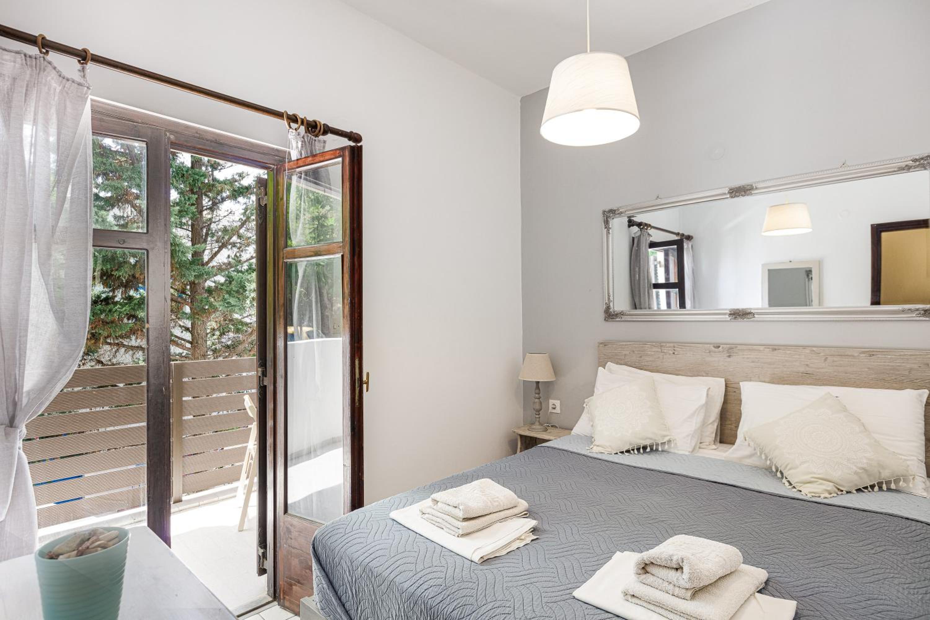 Kasteli Studios & Apartments