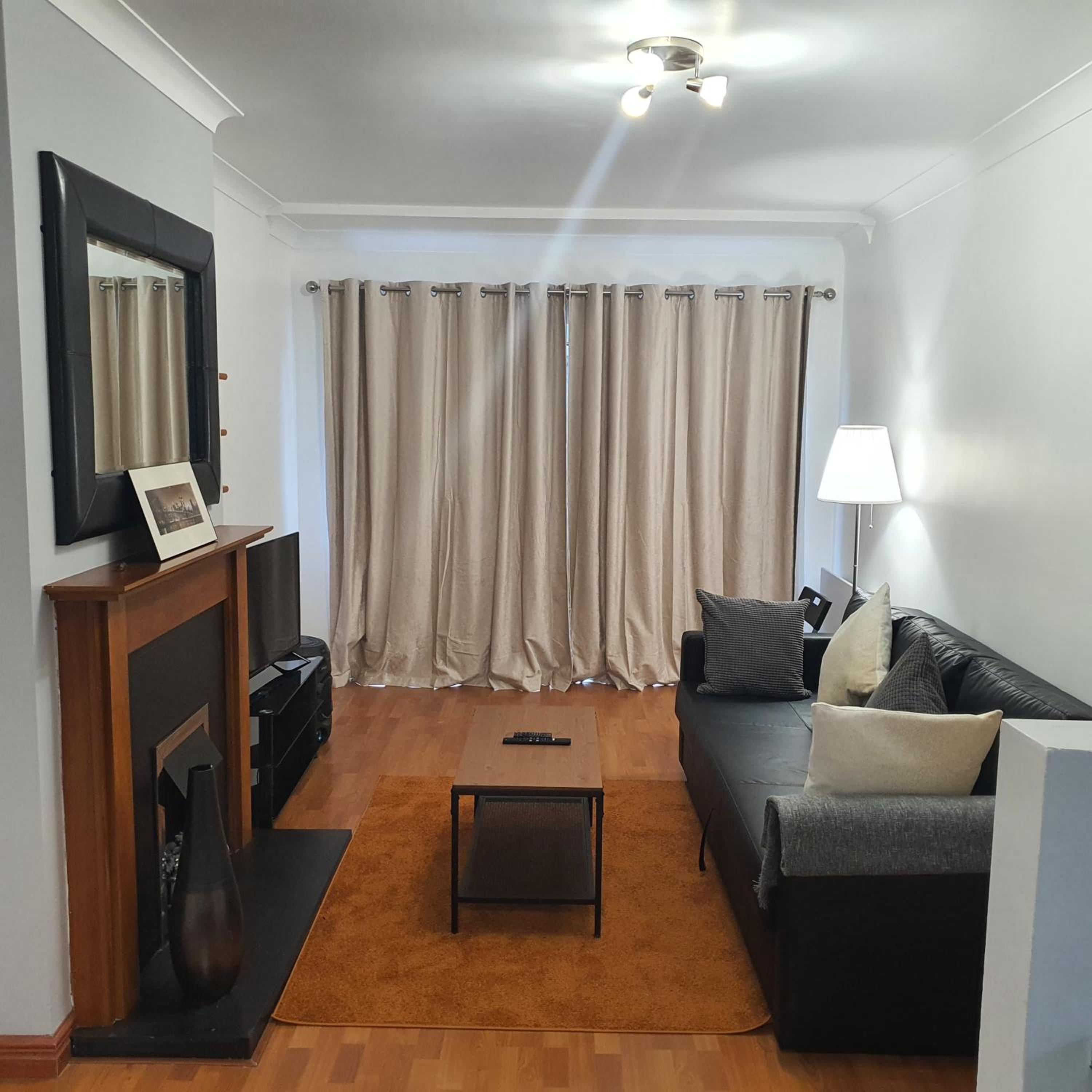 Modern Apartment good distance from Dublin City and Airport 4people