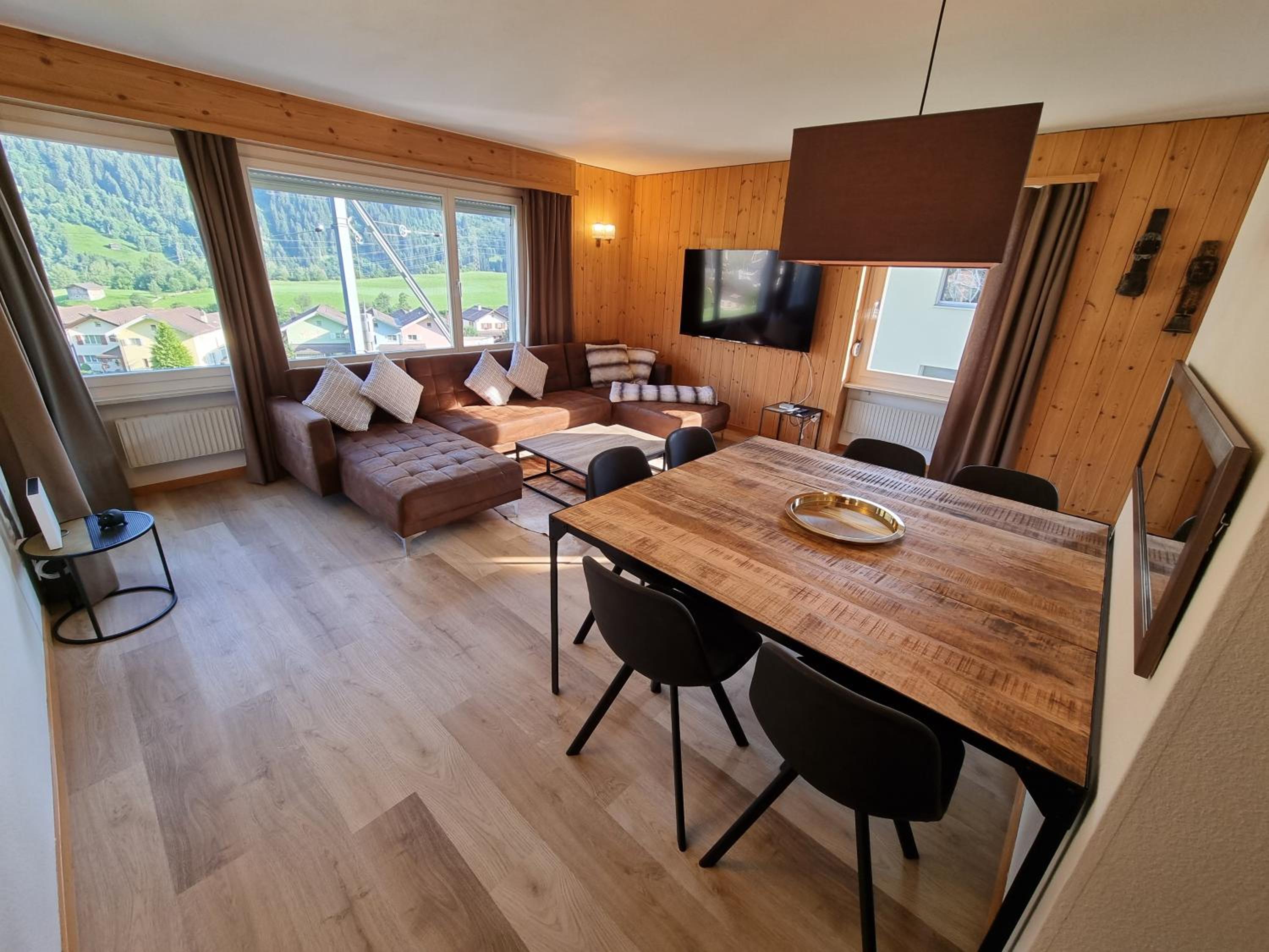 Alpine Retreat & Sauna view 2