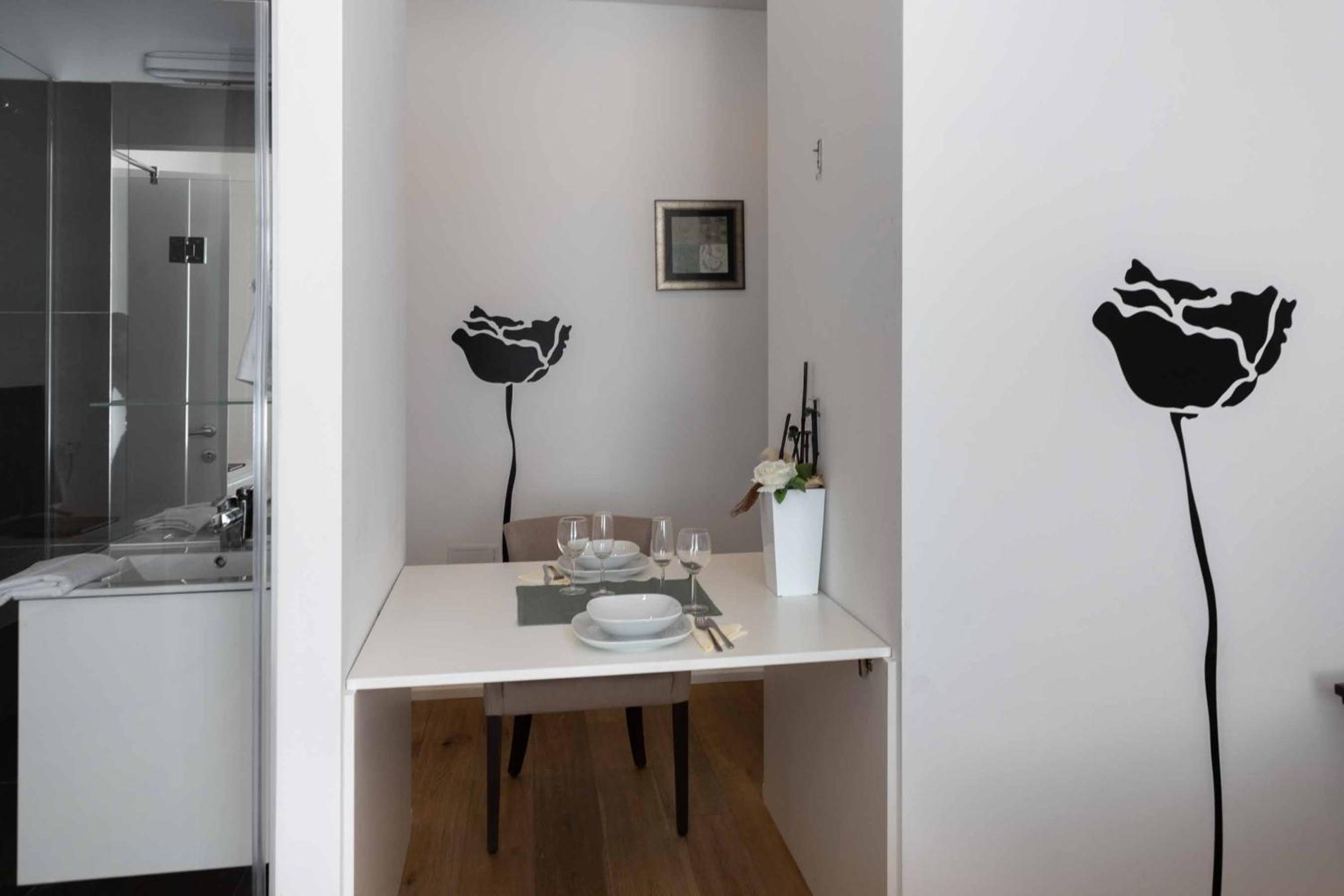 Triangle Apartments, photo 94