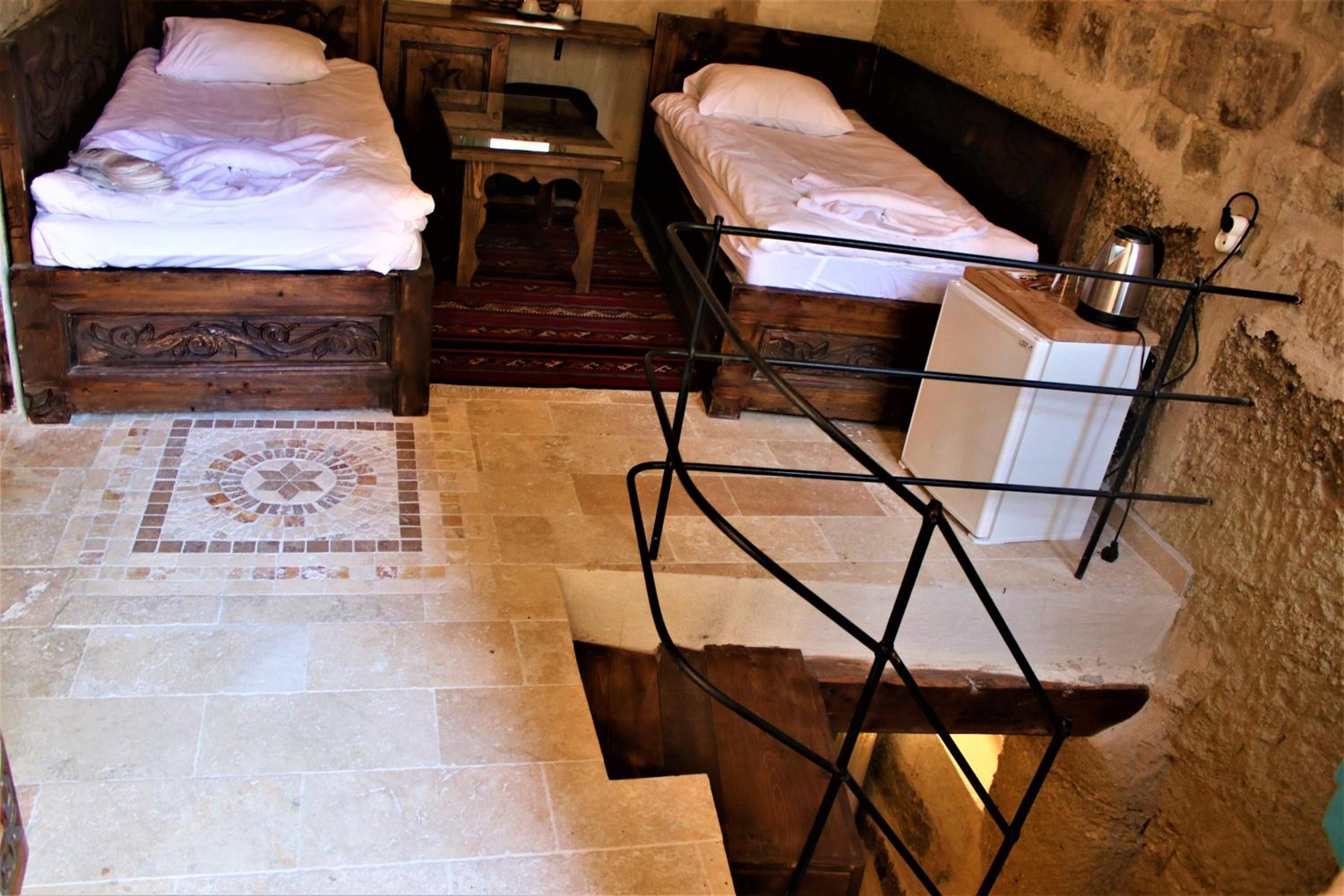 Rose Cave Hotel - Image 36