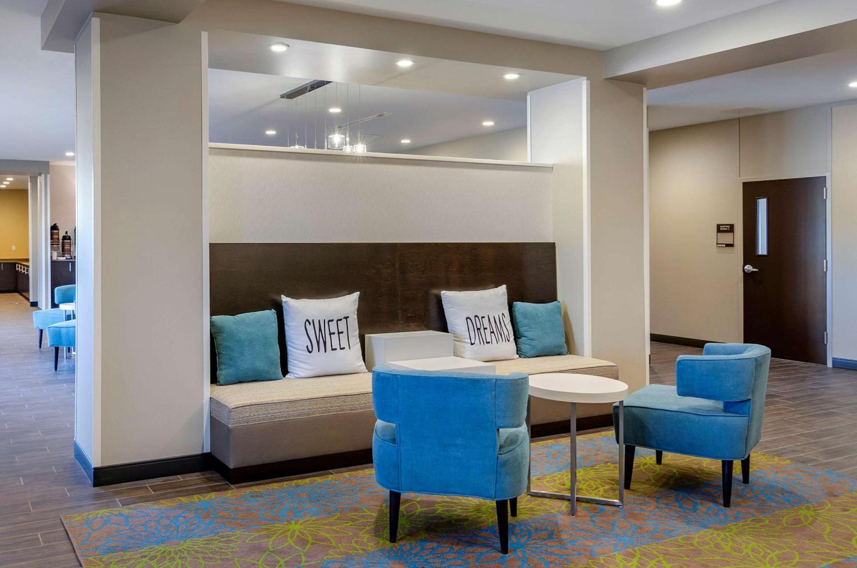 Great Falls Vacations - Sleep Inn  Suites Great Falls Airport - Property Image 4