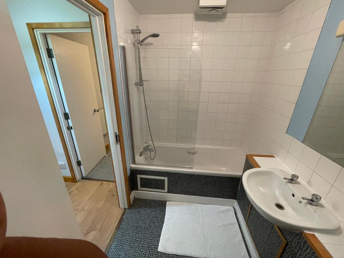 GREENWICH CENTRE NKY APARTMENT