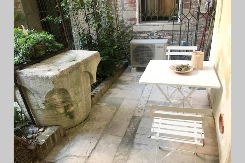 Appartamento tipico con corte privata