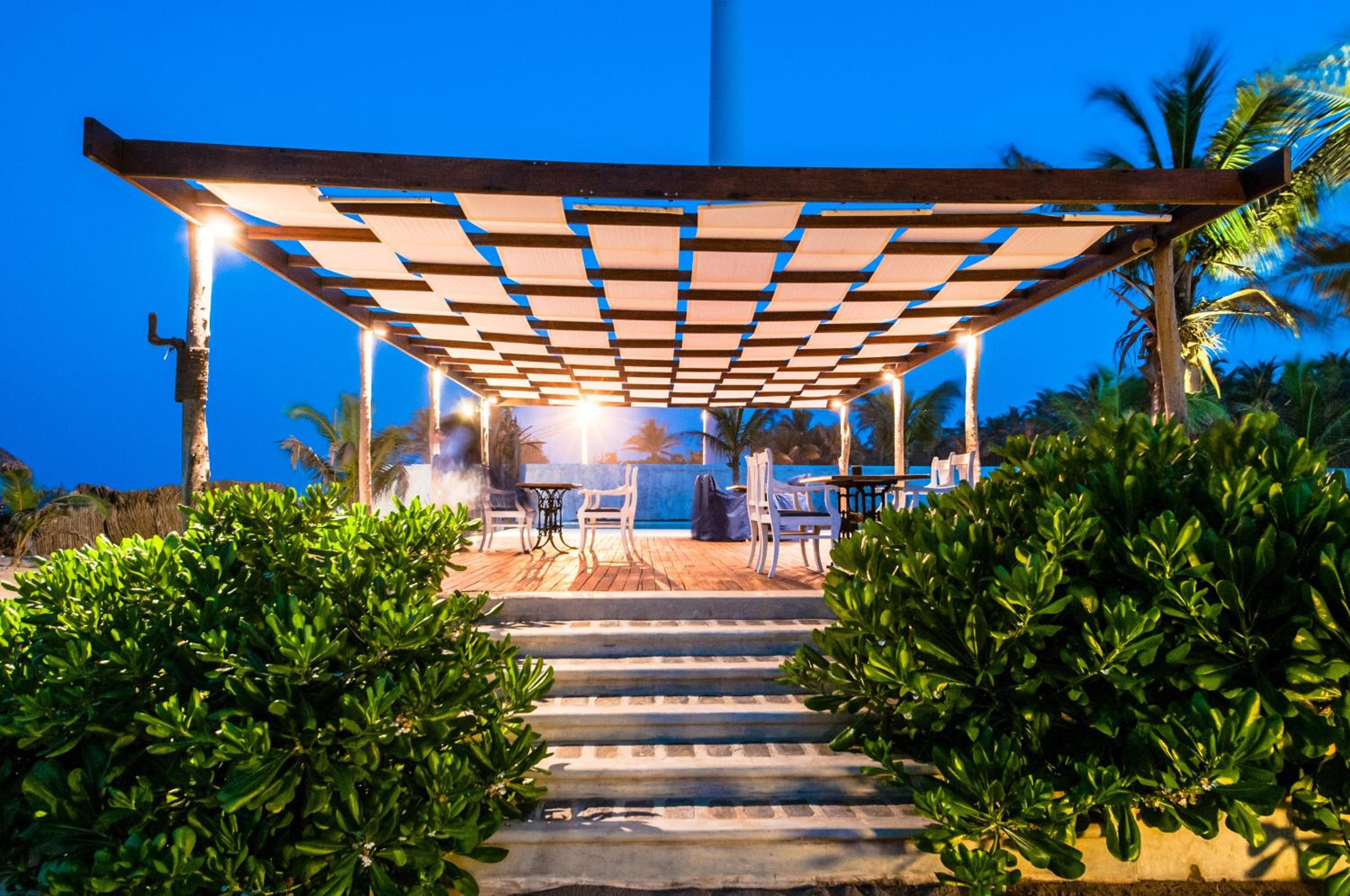 Dolphin Beach Resort