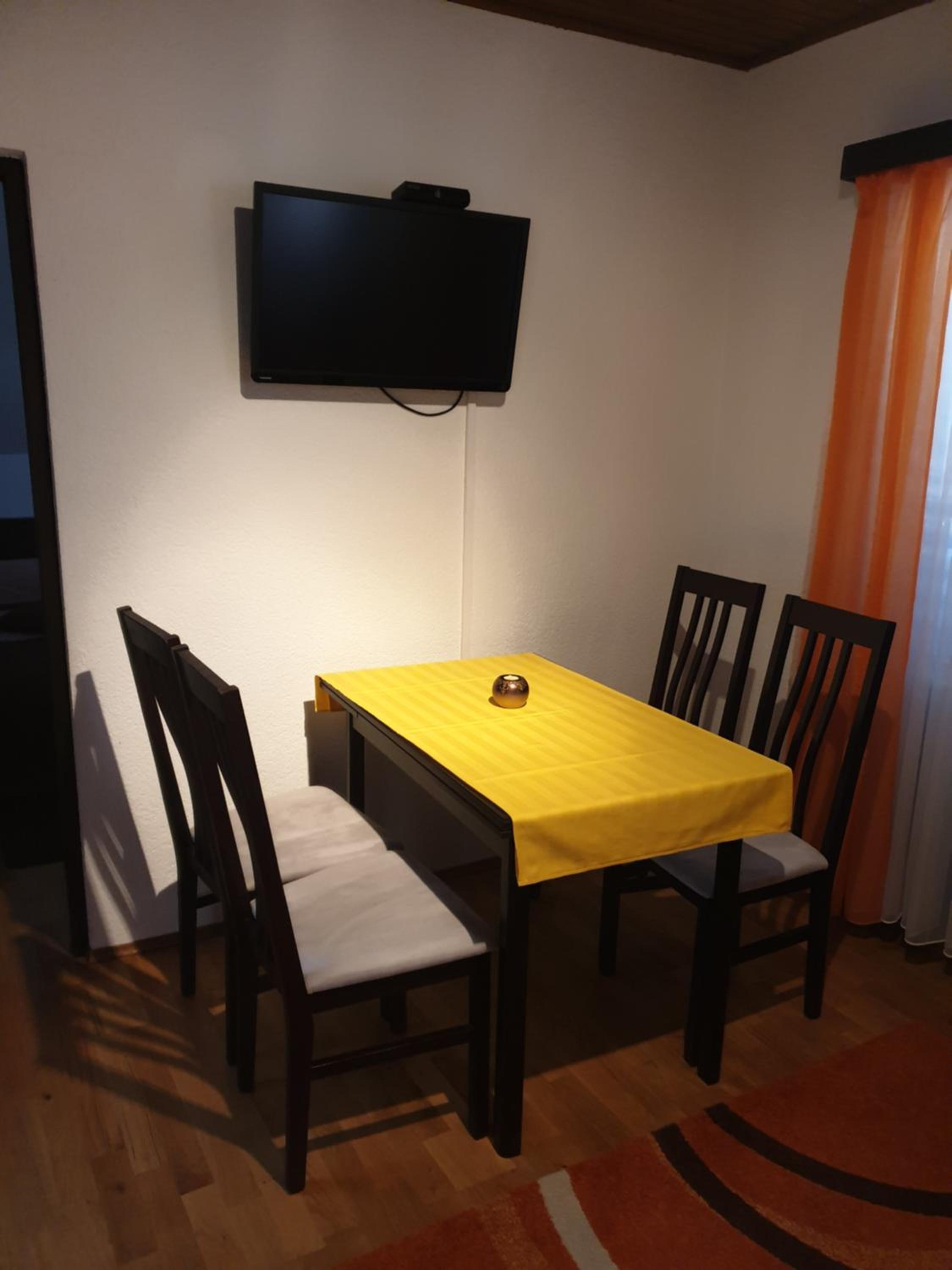 Photo 42