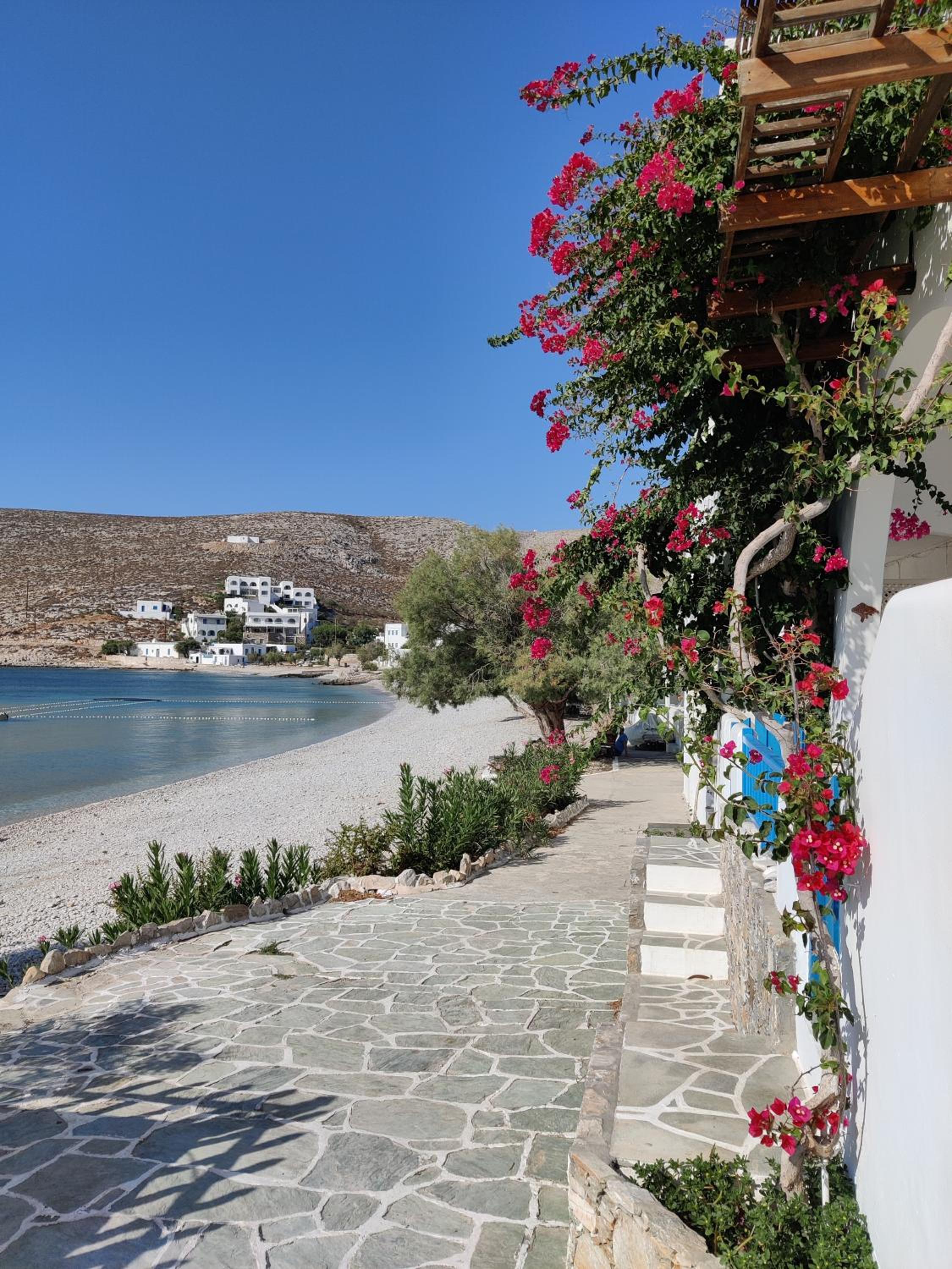 Family house by the seaside of Karavostasis