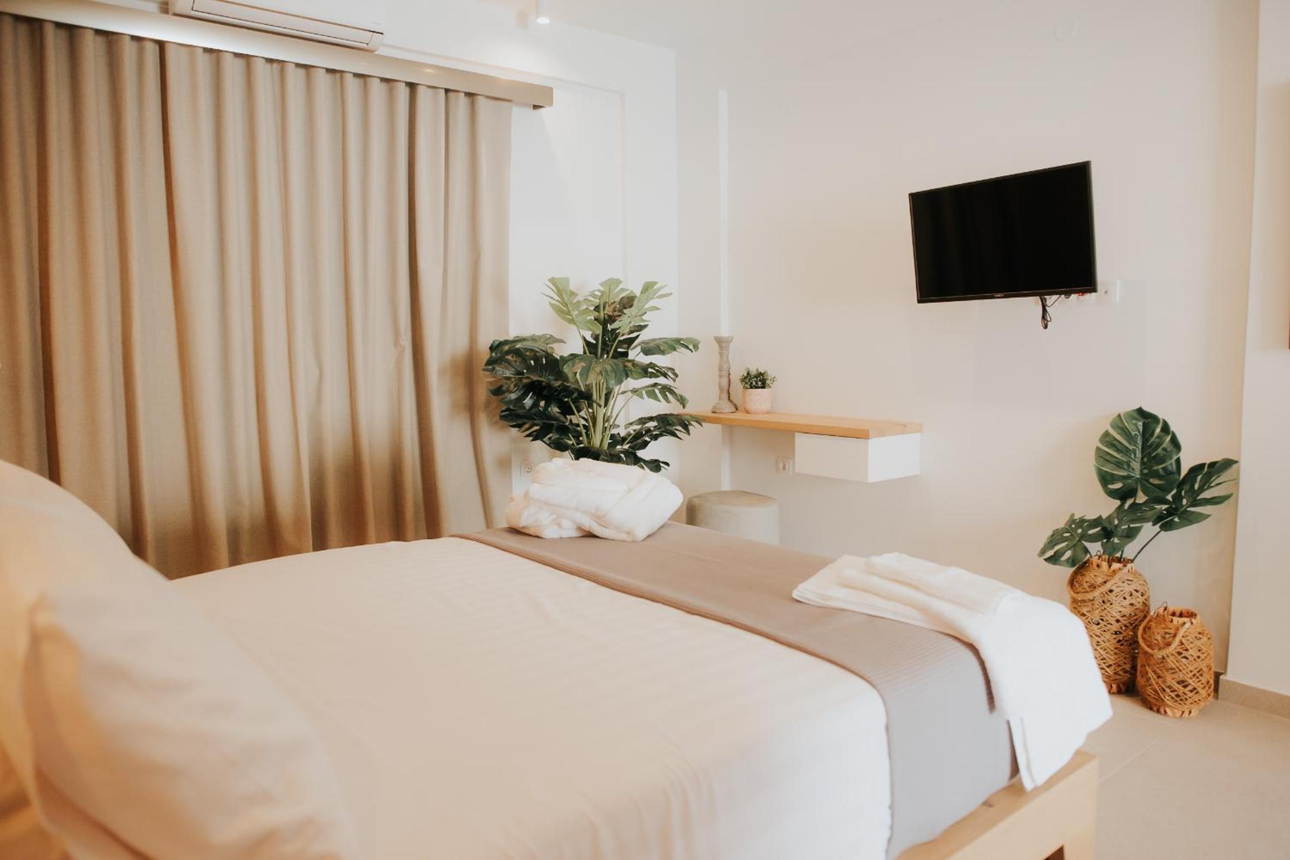 Elia Boutique Hotel apartahotel en Parga — bedroom