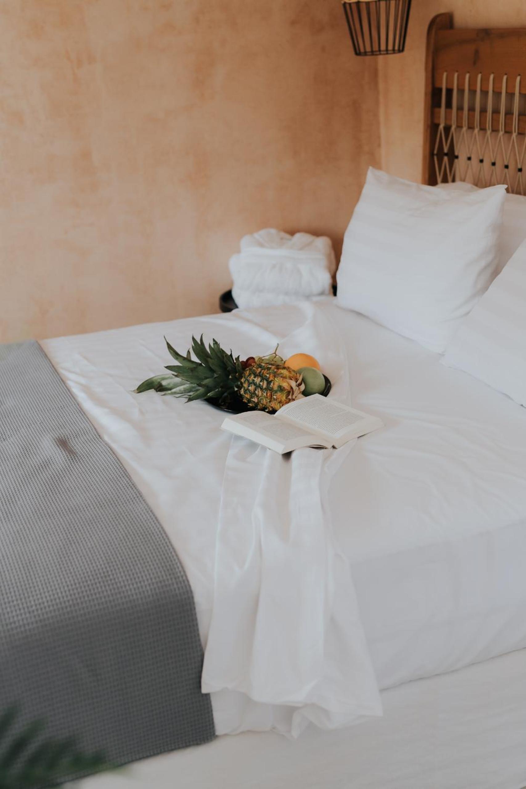 Elia Boutique Hotel apartahotel en Parga — bedroom