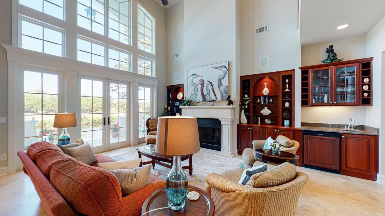 9 Promontory Ct view 4