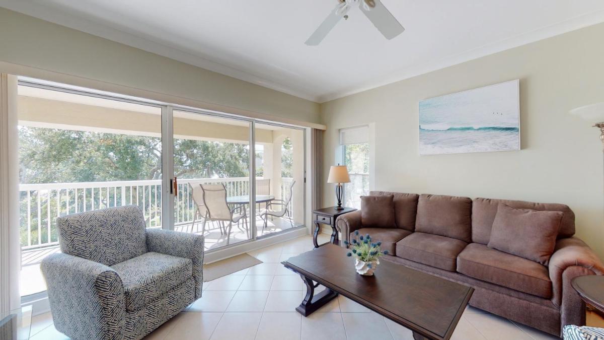 408 Barrington Arms view 3