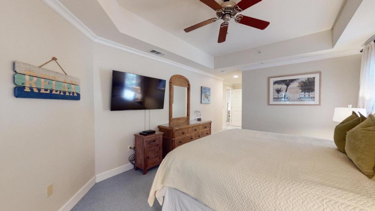 8117 Wendover Dunes view 3