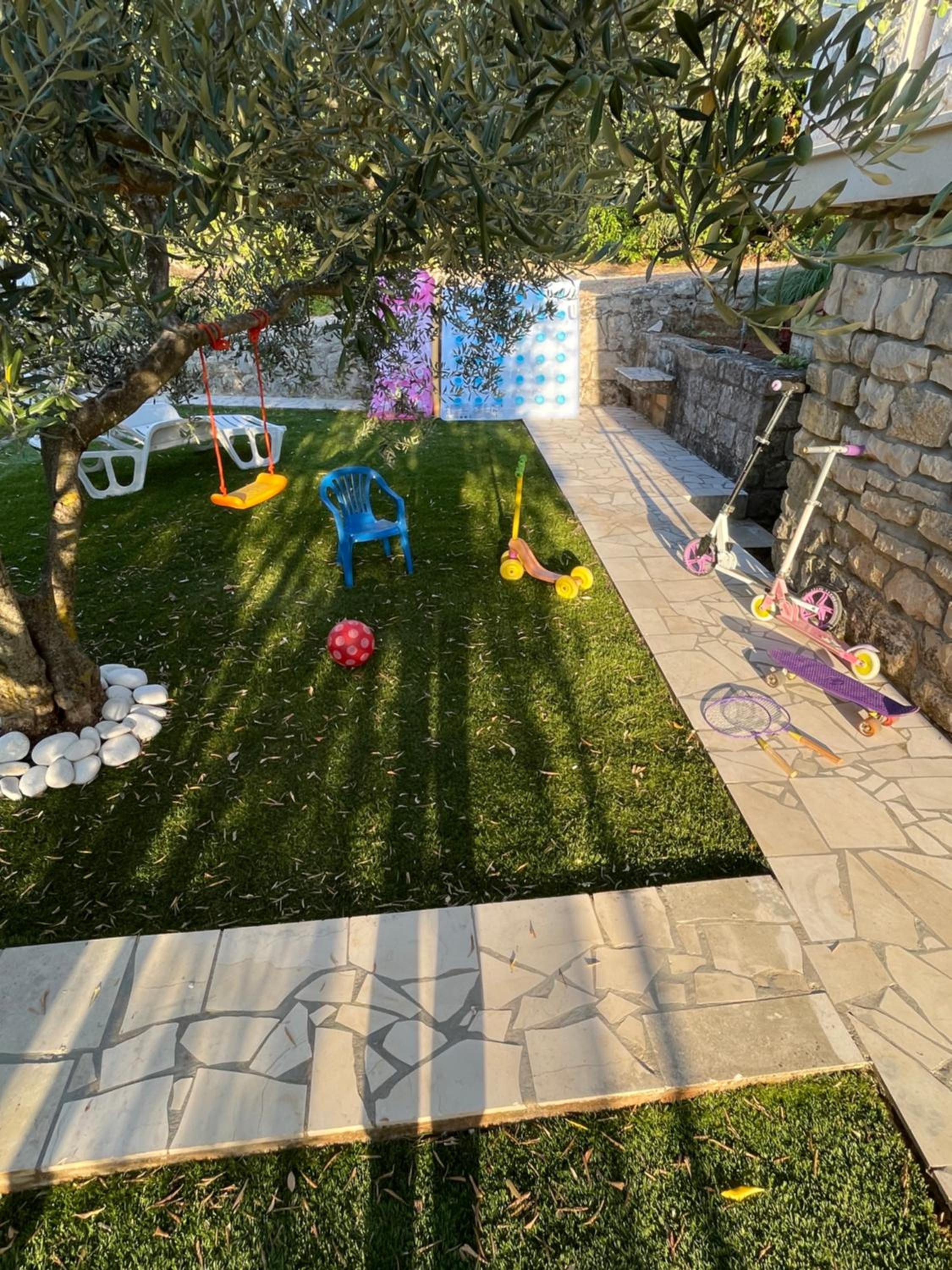 Photo 36
