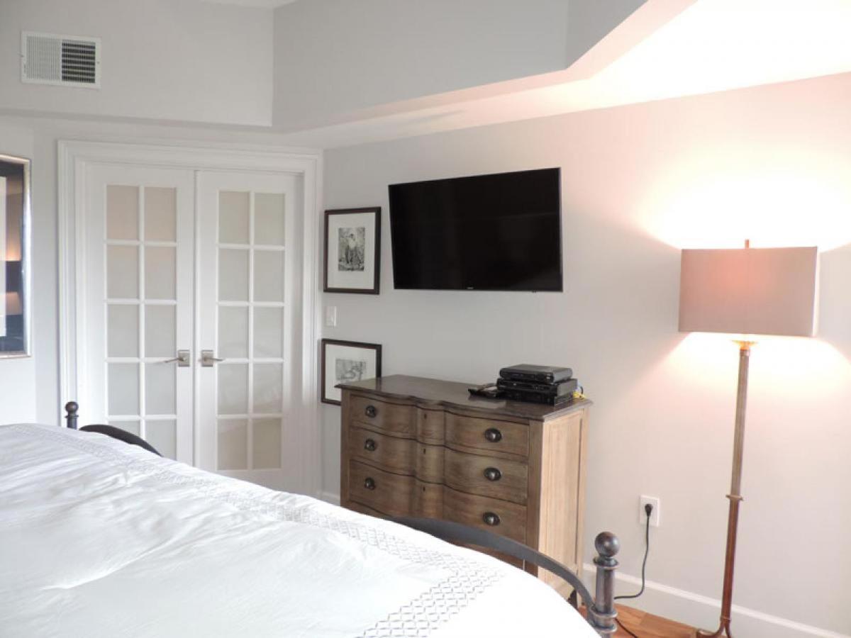 402 Barrington Arms view 4