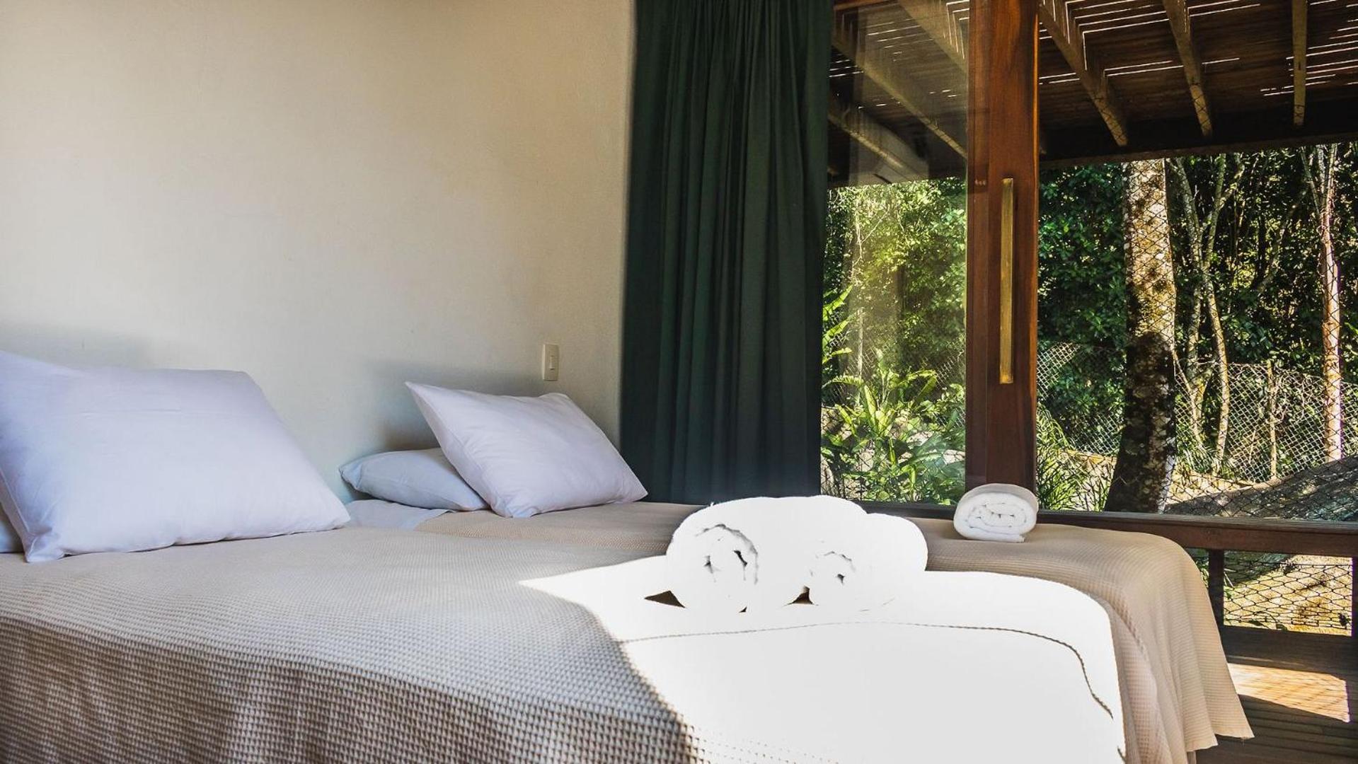 Luxury house with jacuzzi near Porto São Pedro