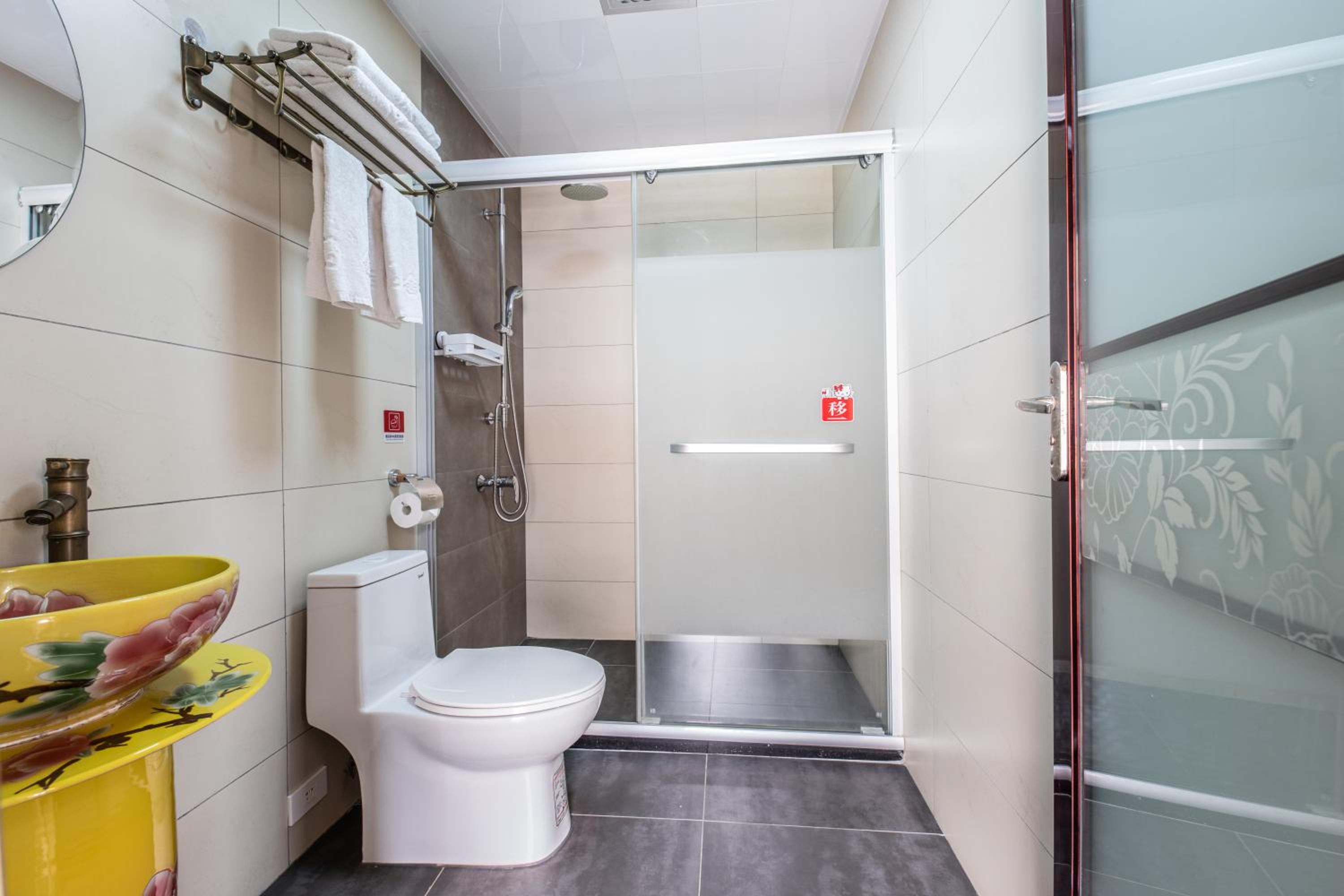 Junshe Boutique Guest House-Complementary pick up servie for a 3-night stay in a deluxe room