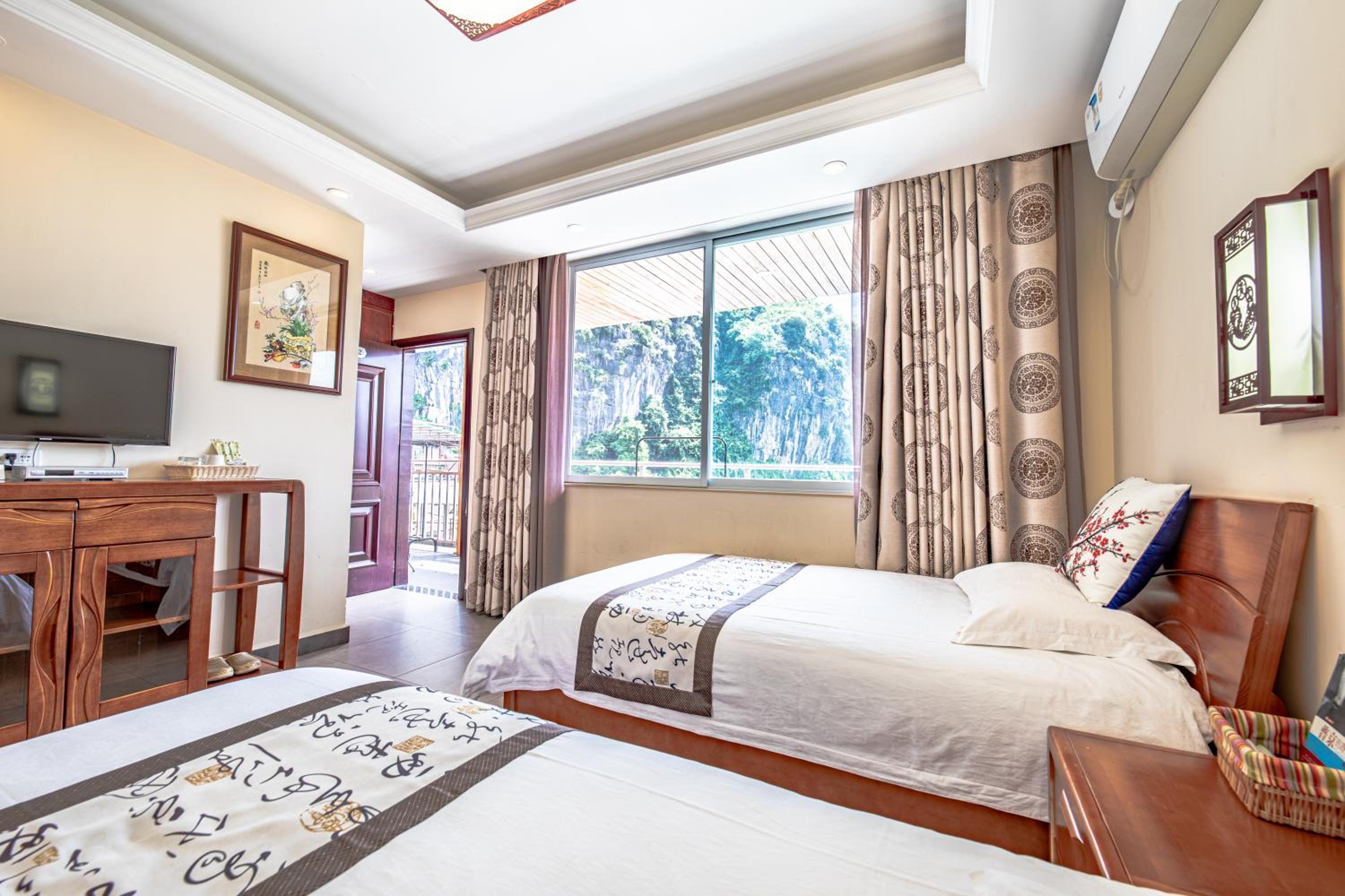 Junshe Boutique Guest House-Complementary pick up servie for a 3-night stay in a deluxe room