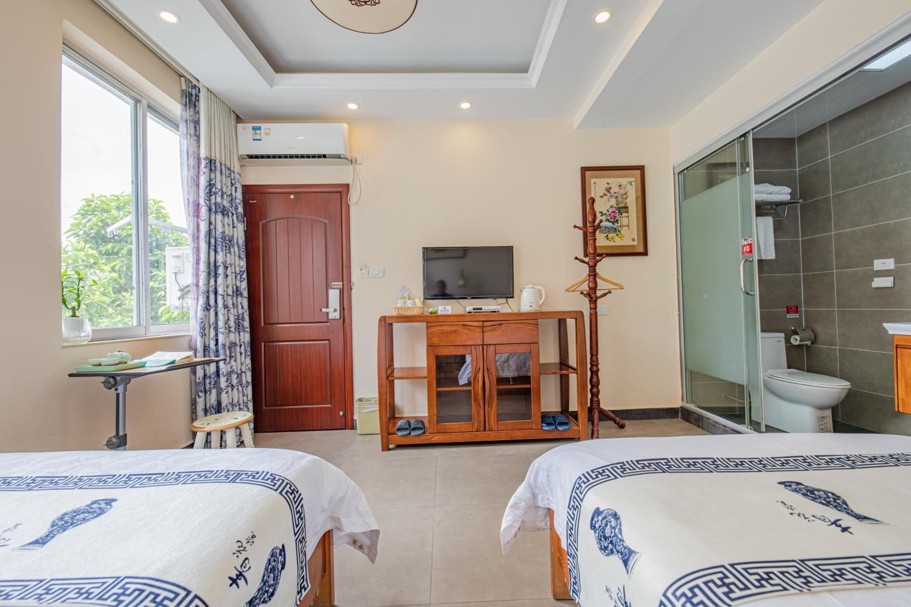 Junshe Boutique Guest House-Complementary pick up servie for a 3-night stay in a deluxe room