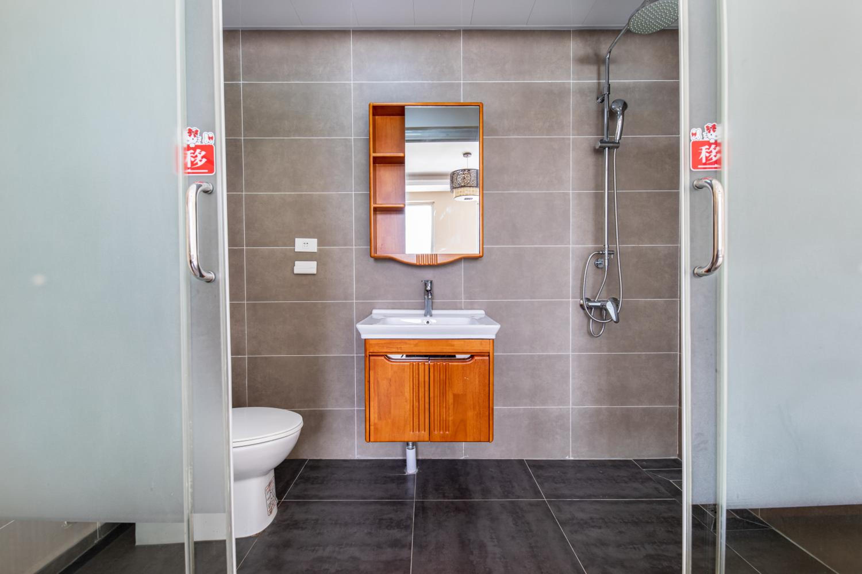 Junshe Boutique Guest House-Complementary pick up servie for a 3-night stay in a deluxe room
