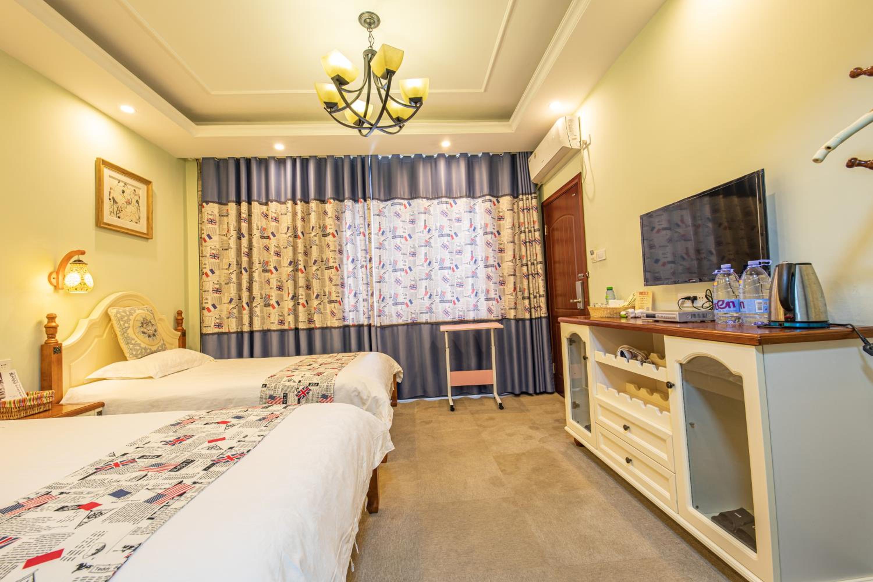 Junshe Boutique Guest House-Complementary pick up servie for a 3-night stay in a deluxe room