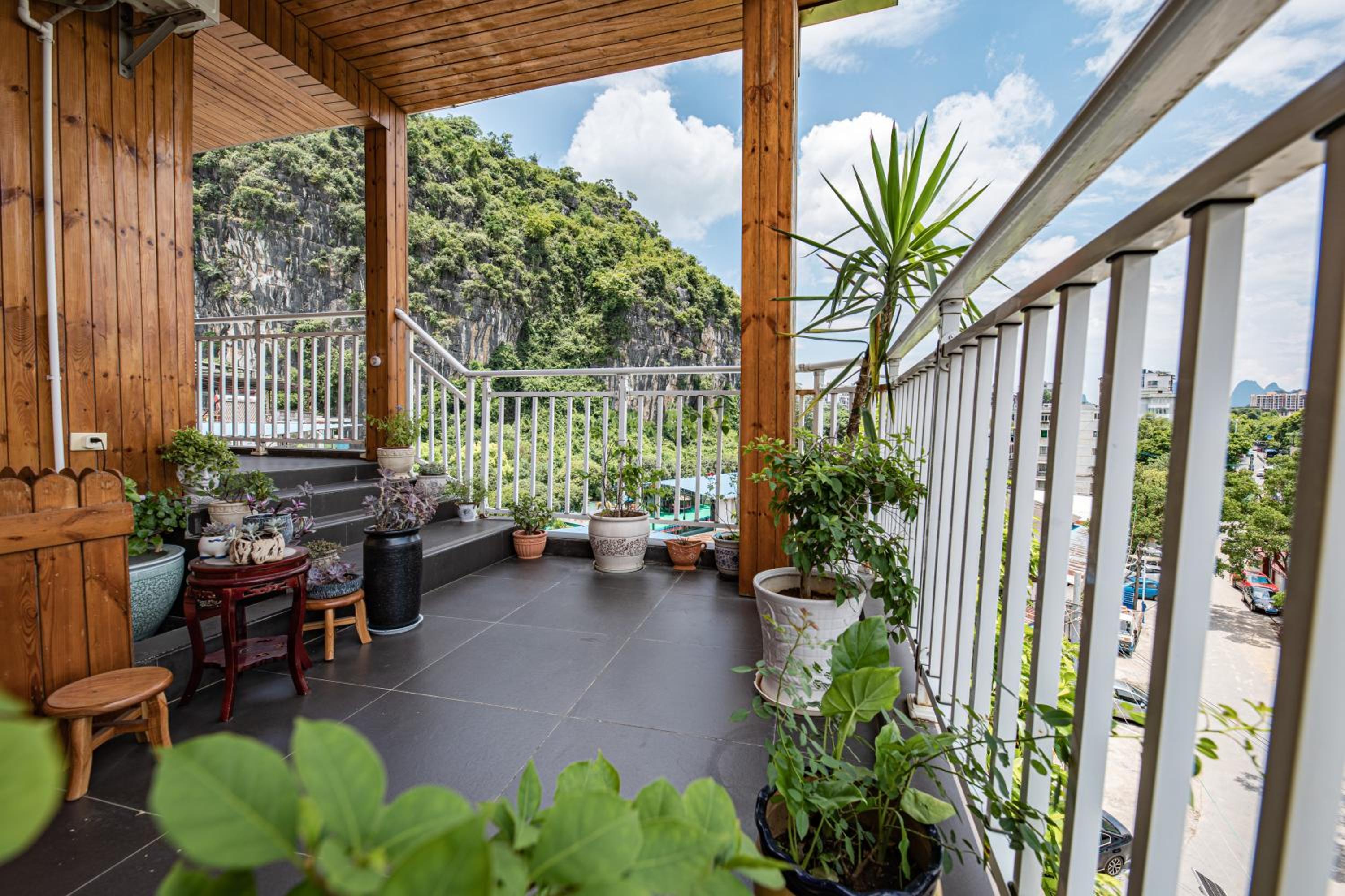 Junshe Boutique Guest House-Complementary pick up servie for a 3-night stay in a deluxe room