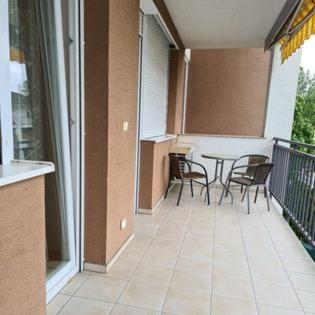 Hotel Plázs Apartman