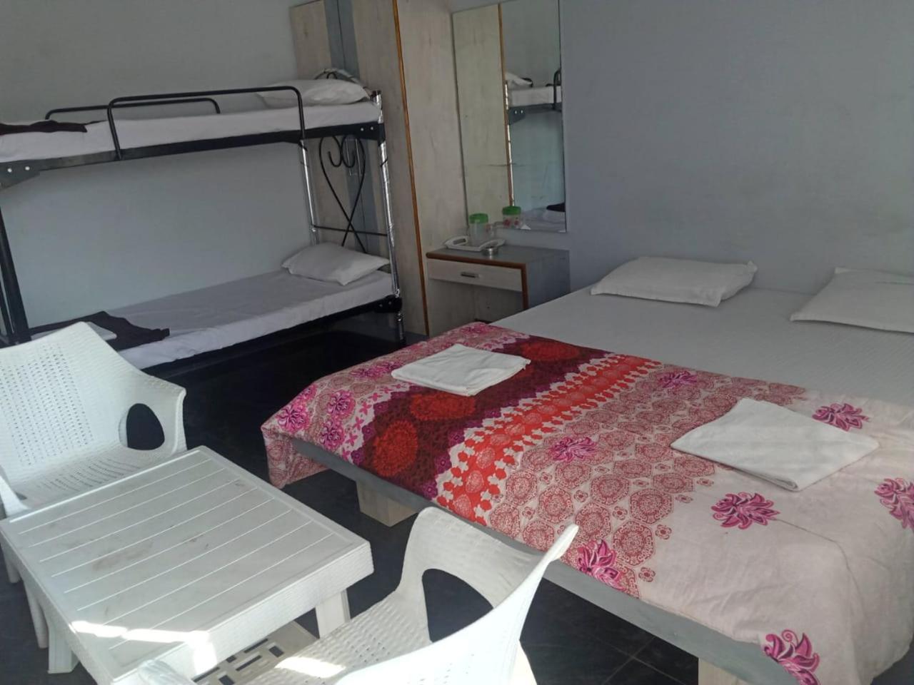Photo 8