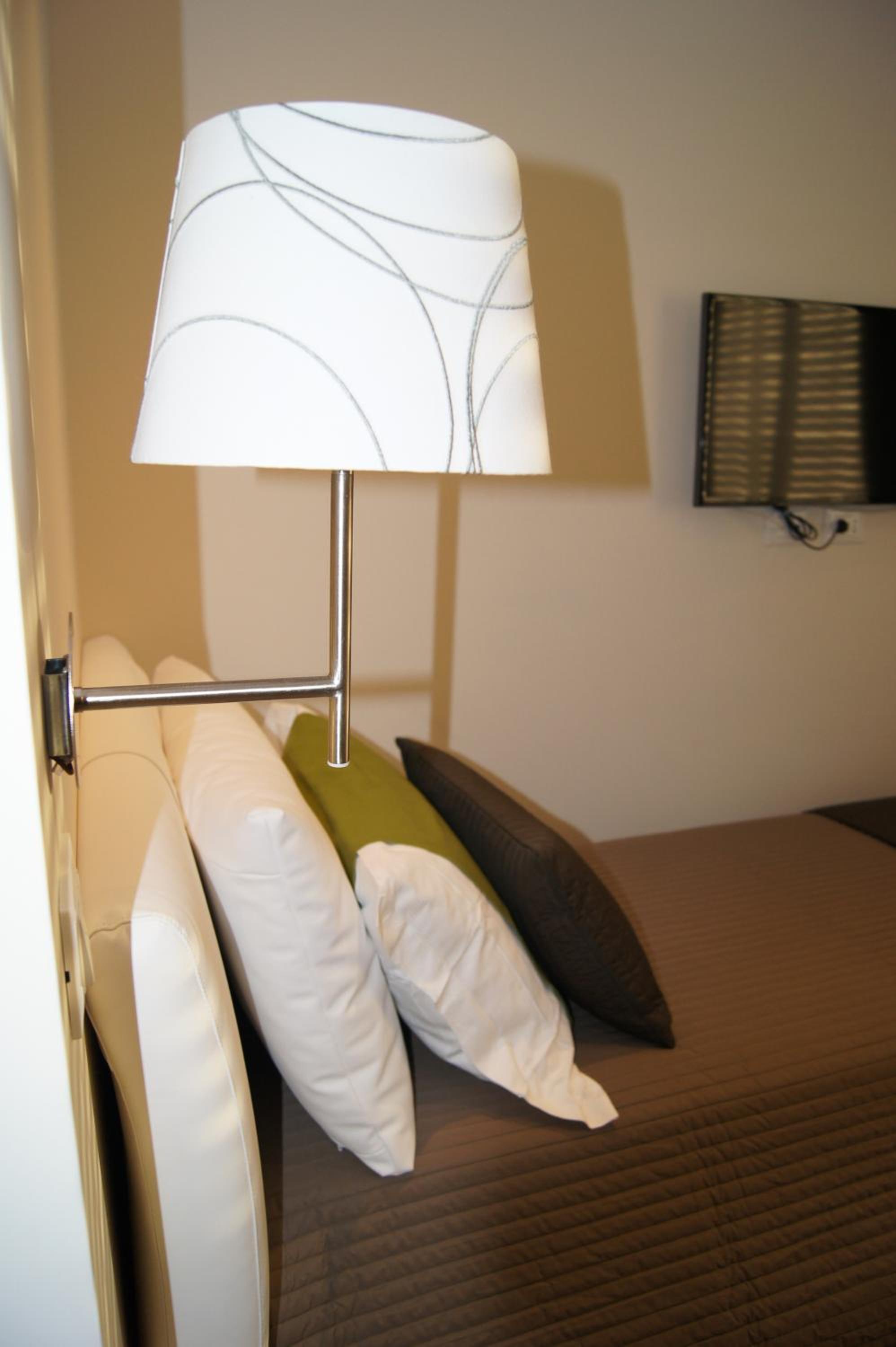 Mia Suites