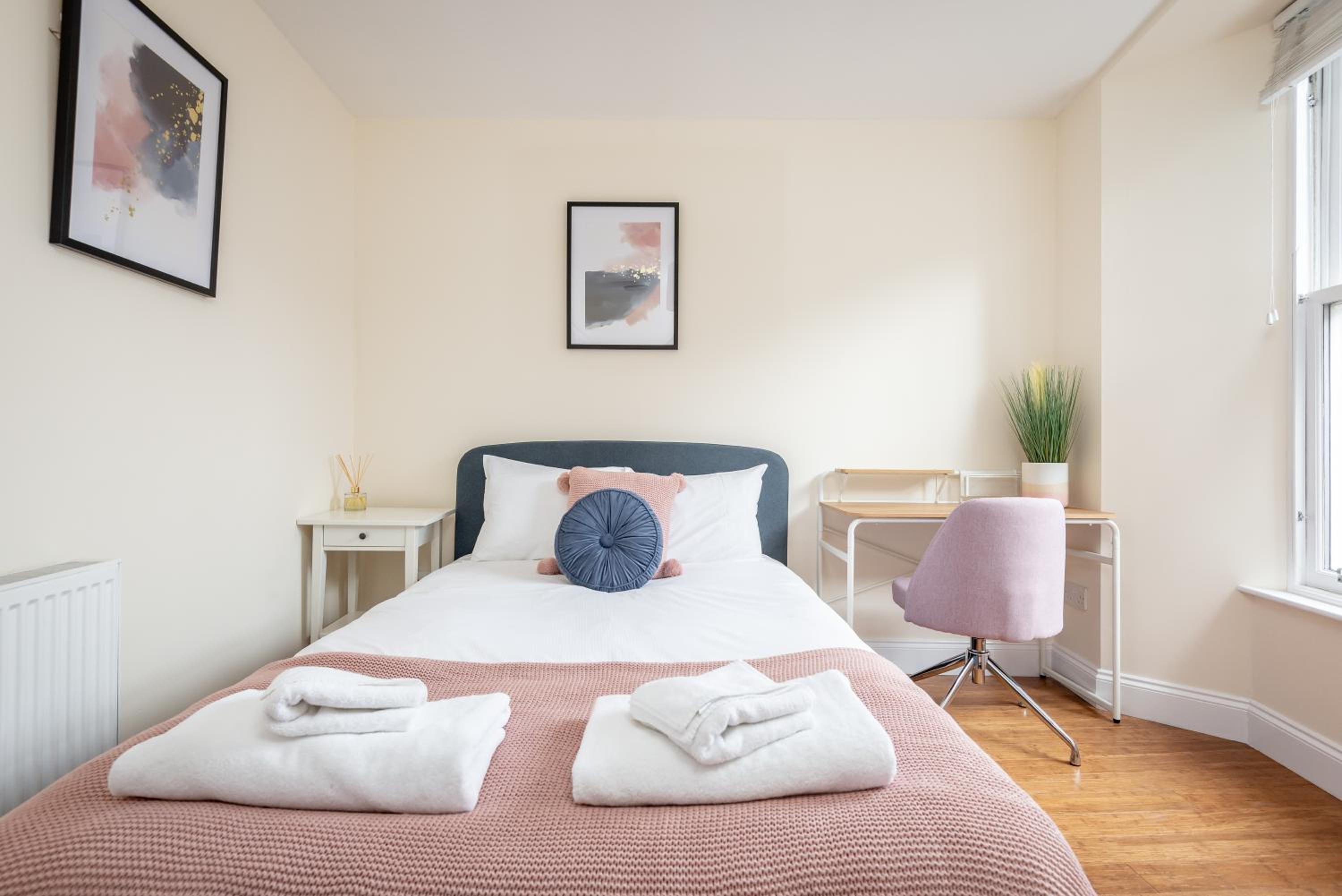 Skye Sands - Alexandra Loft view 5