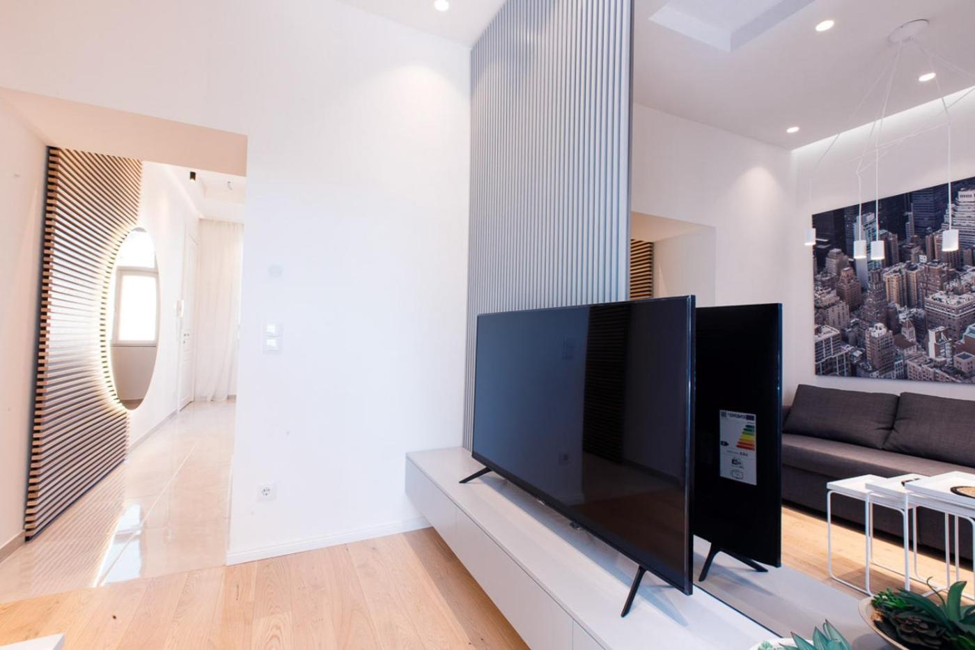 Zeus Design Apartments Unique #36
