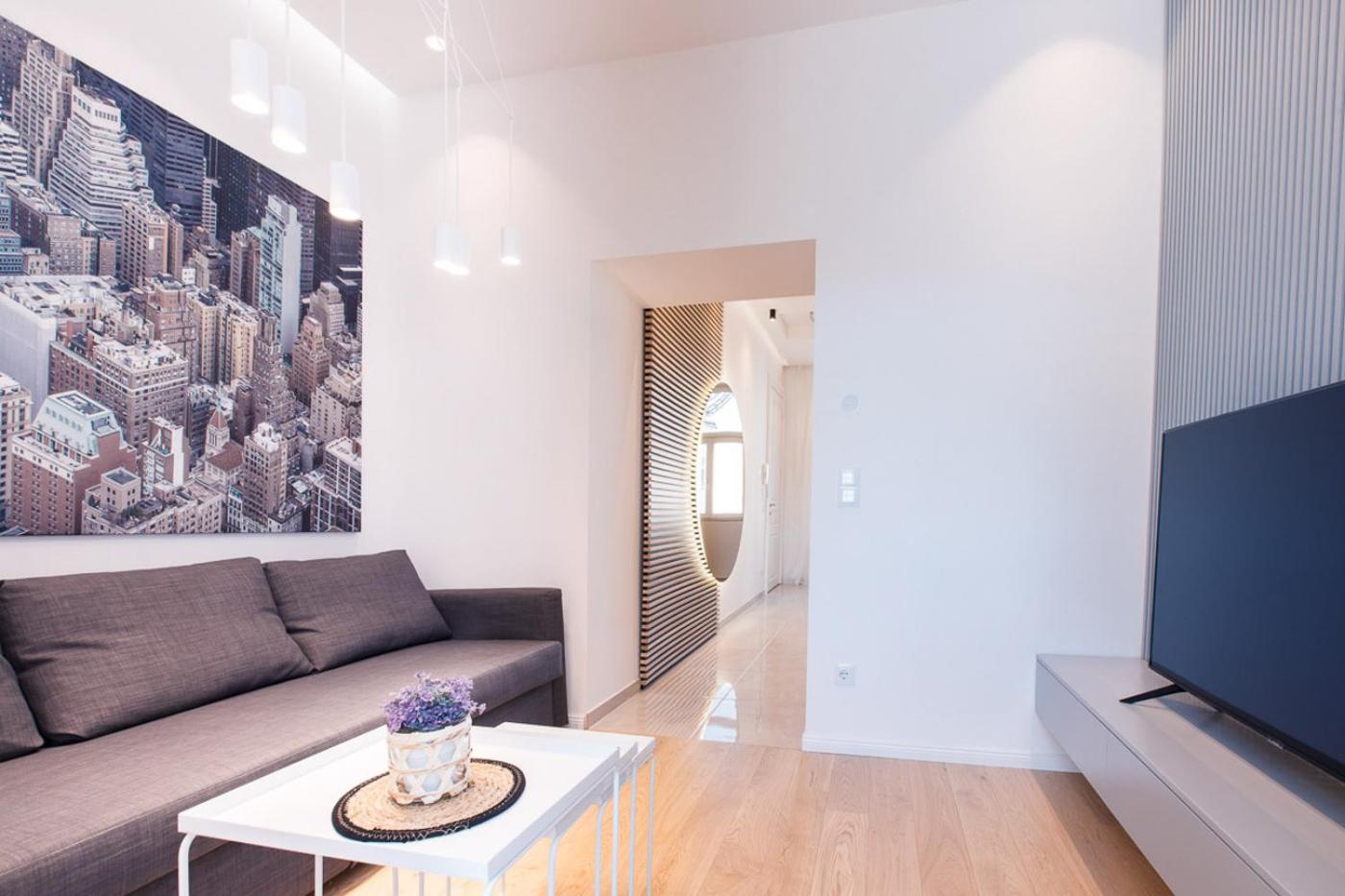 Zeus Design Apartments Unique #36