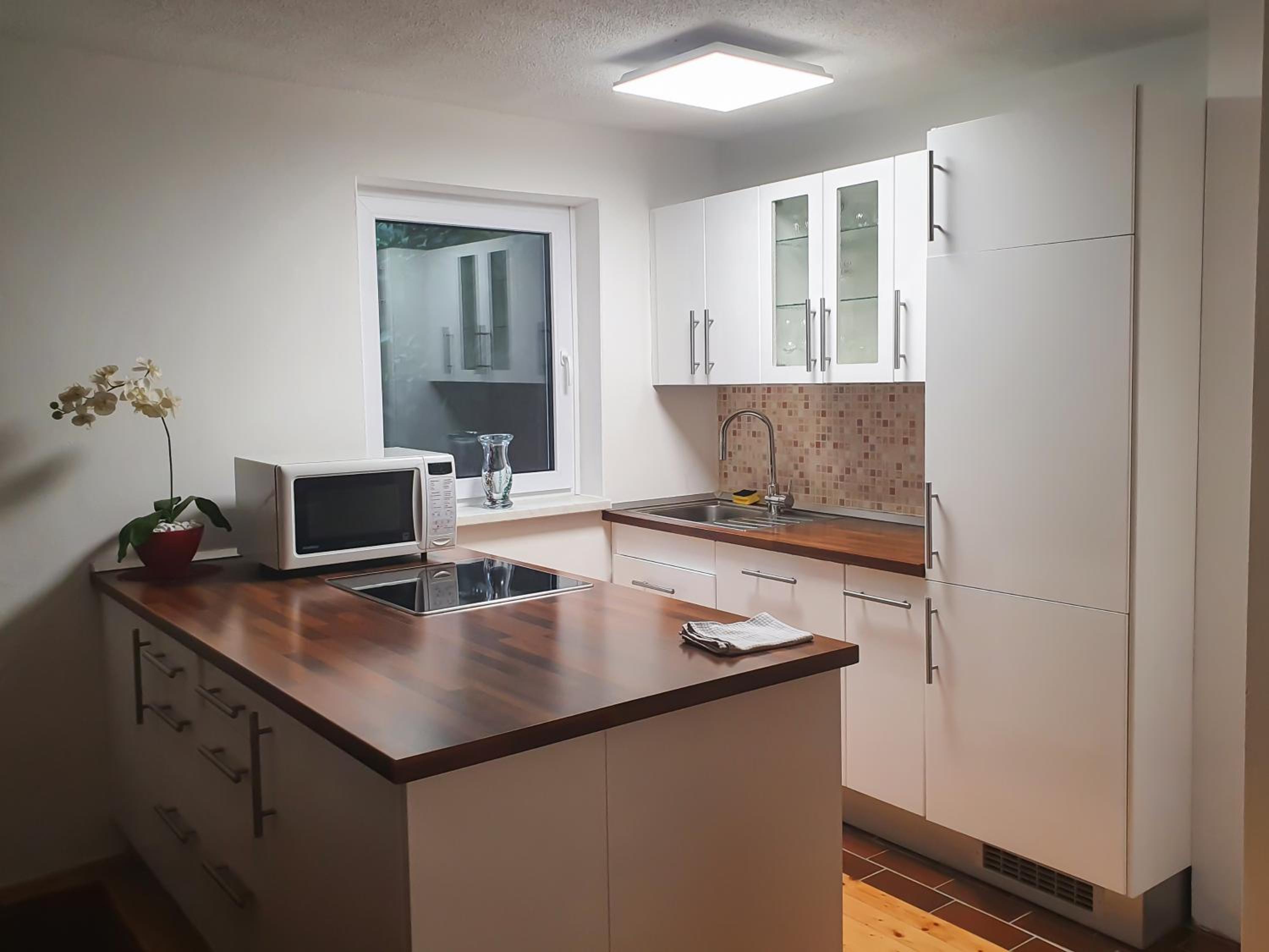 Počitniška hiša Grube z wellnesom view 2