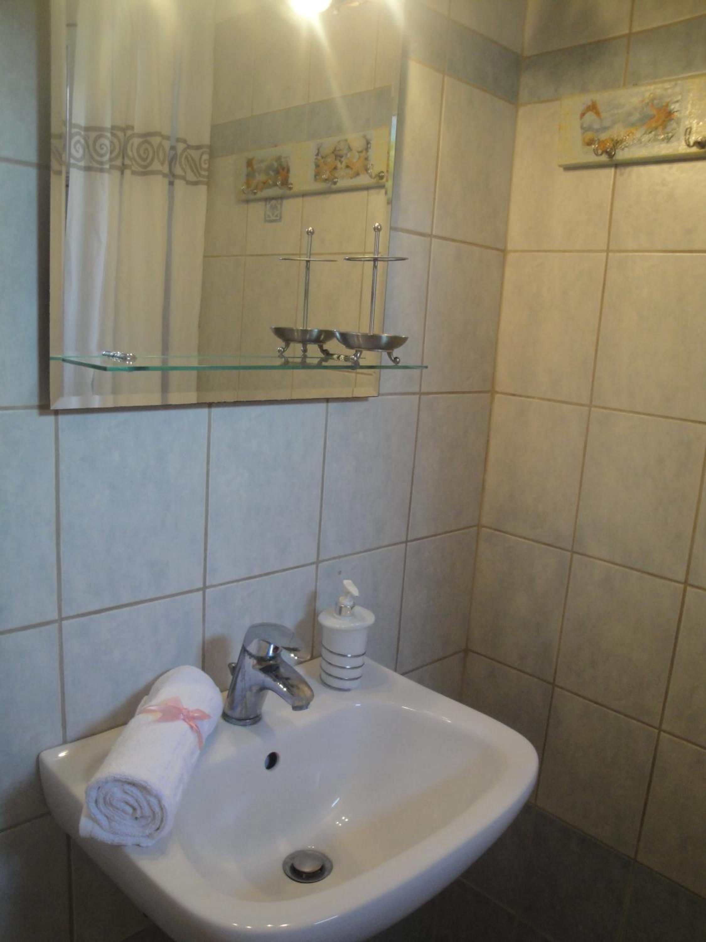 Photo 52
