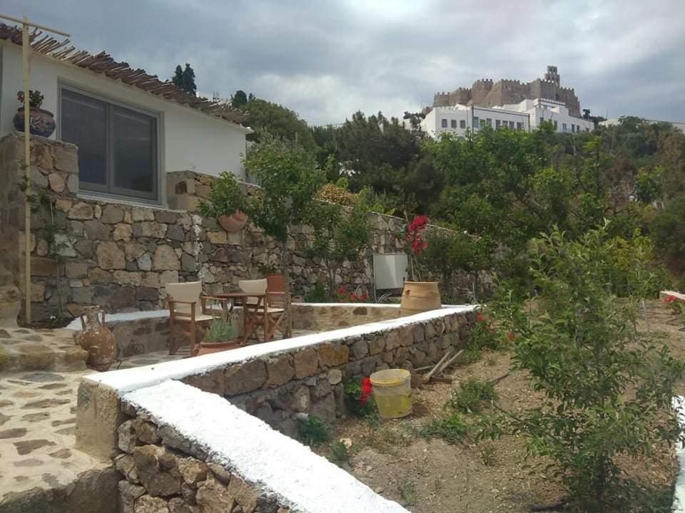 Photo 8