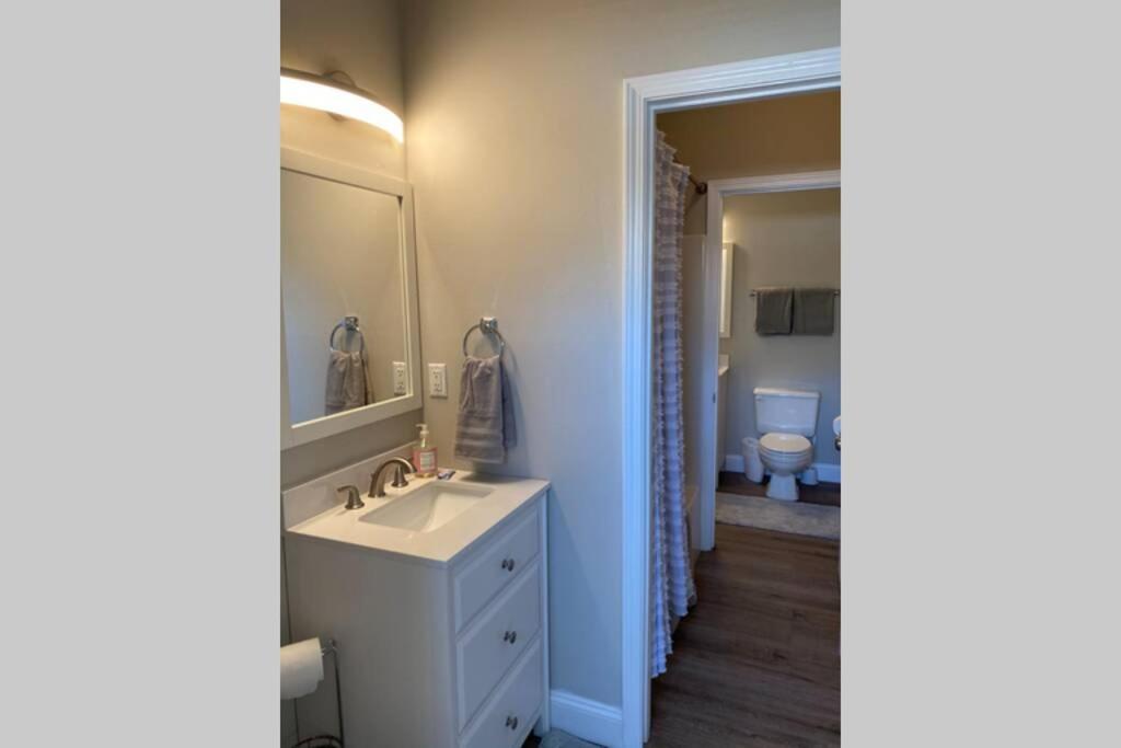 Beach Jewel 5bd-3 1/2 bath -5 min walk to Beach! view 5