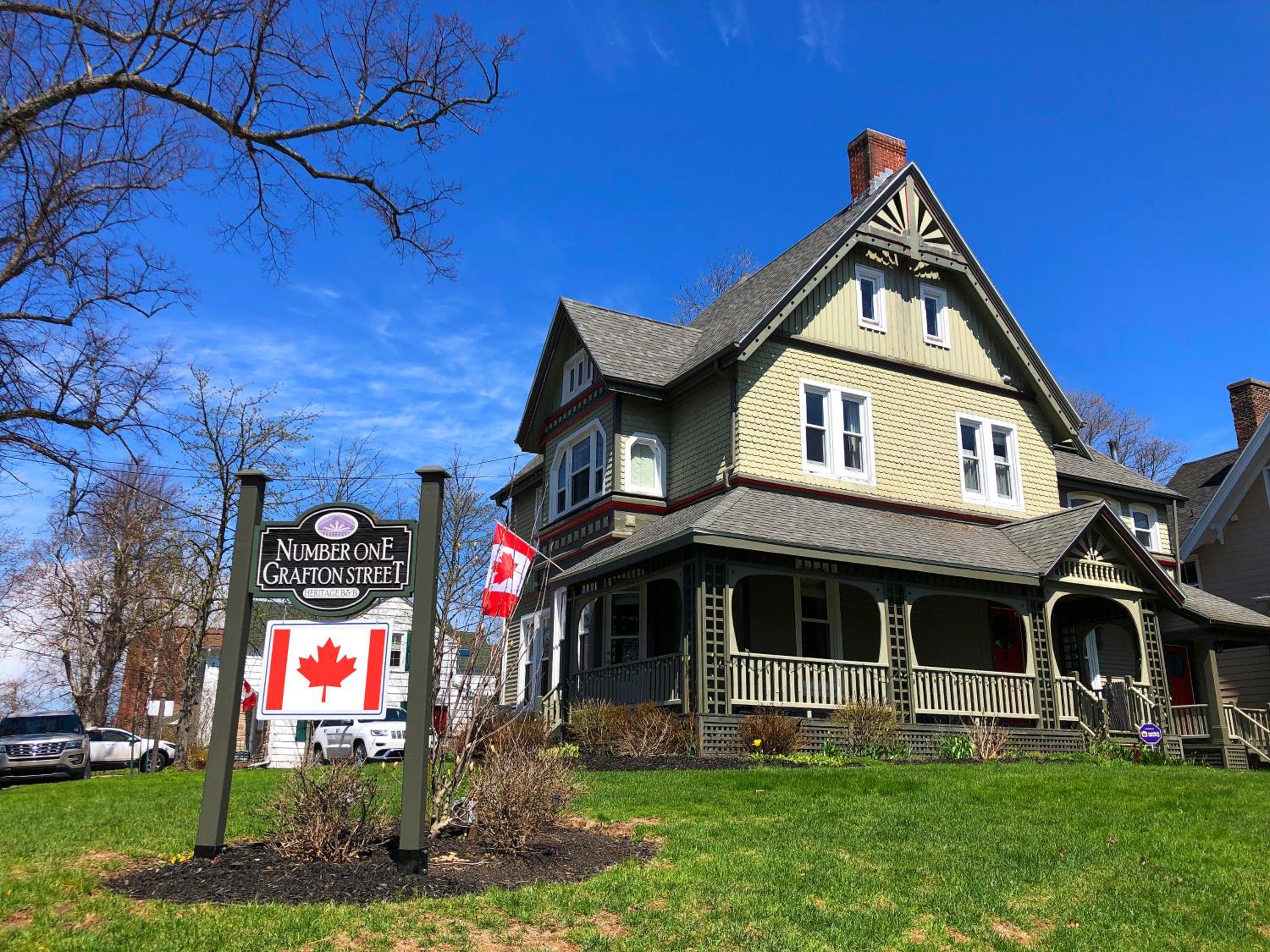 Charlottetown Vacations - No 1 Grafton Inn - Property Image 1